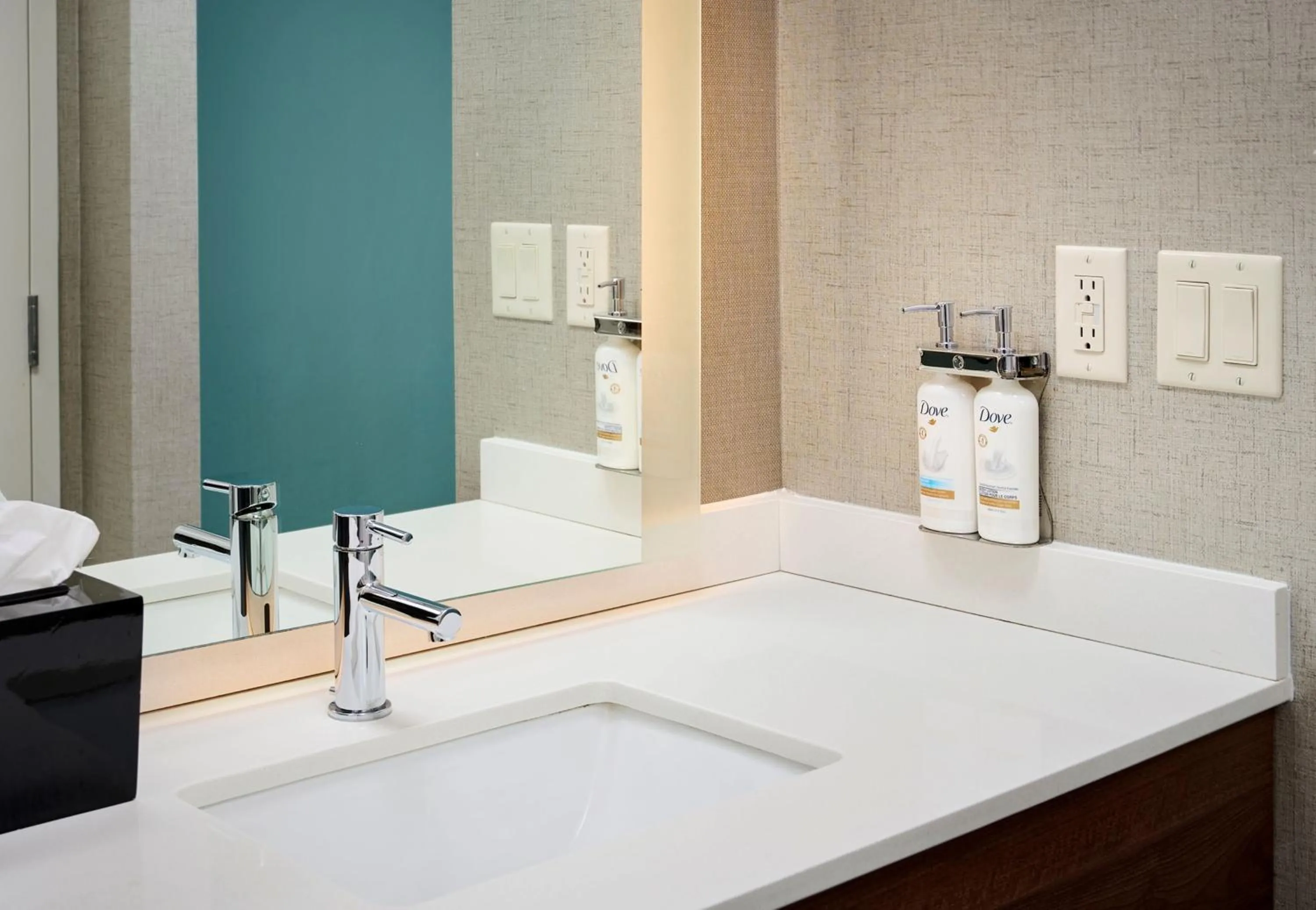 Bedroom in Staybridge Suites Niagara-On-The-Lake by IHG