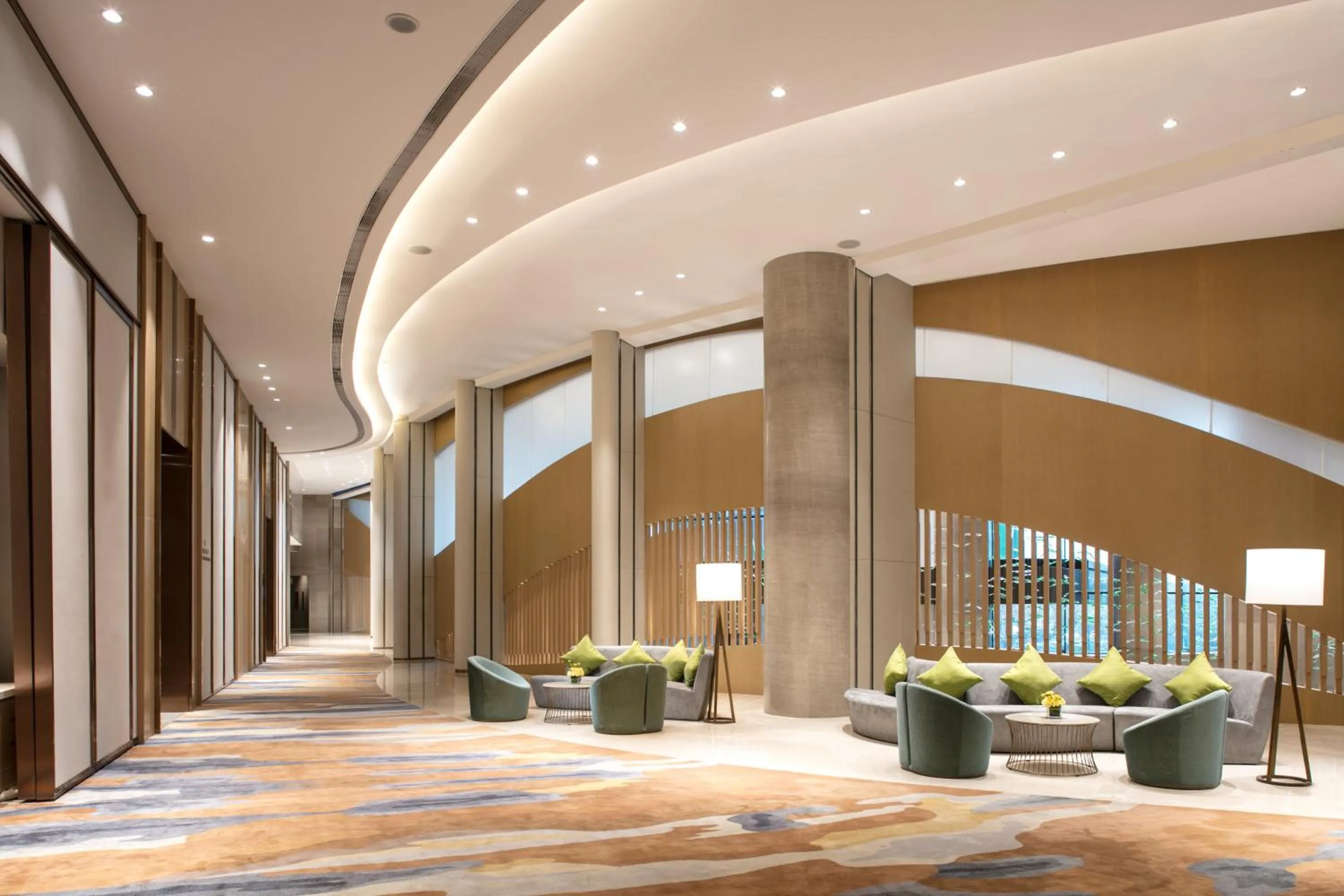 Meeting/conference room in Holiday Inn Hangzhou Gongshu by IHG