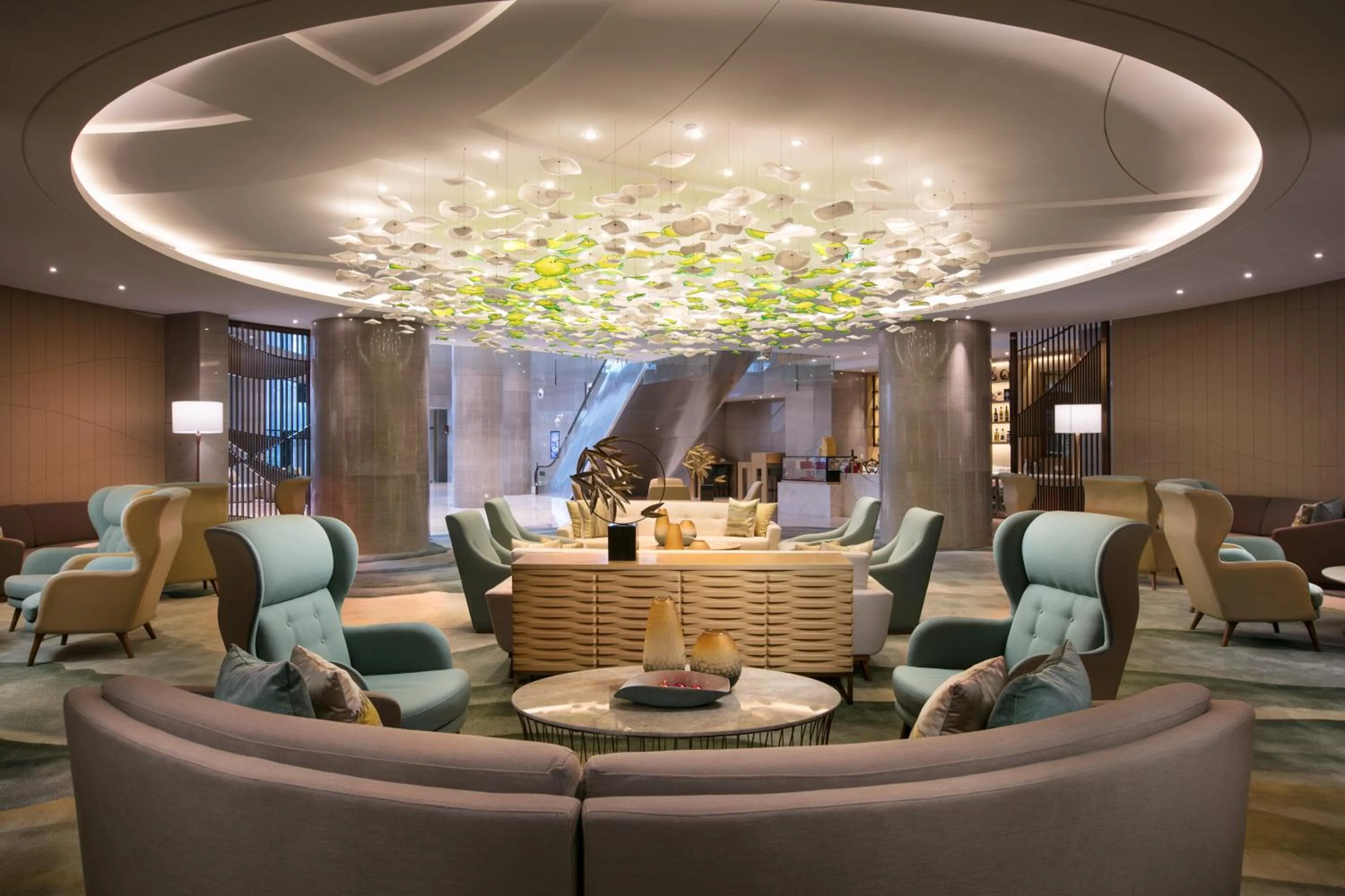 Lounge or bar in Holiday Inn Hangzhou Gongshu by IHG