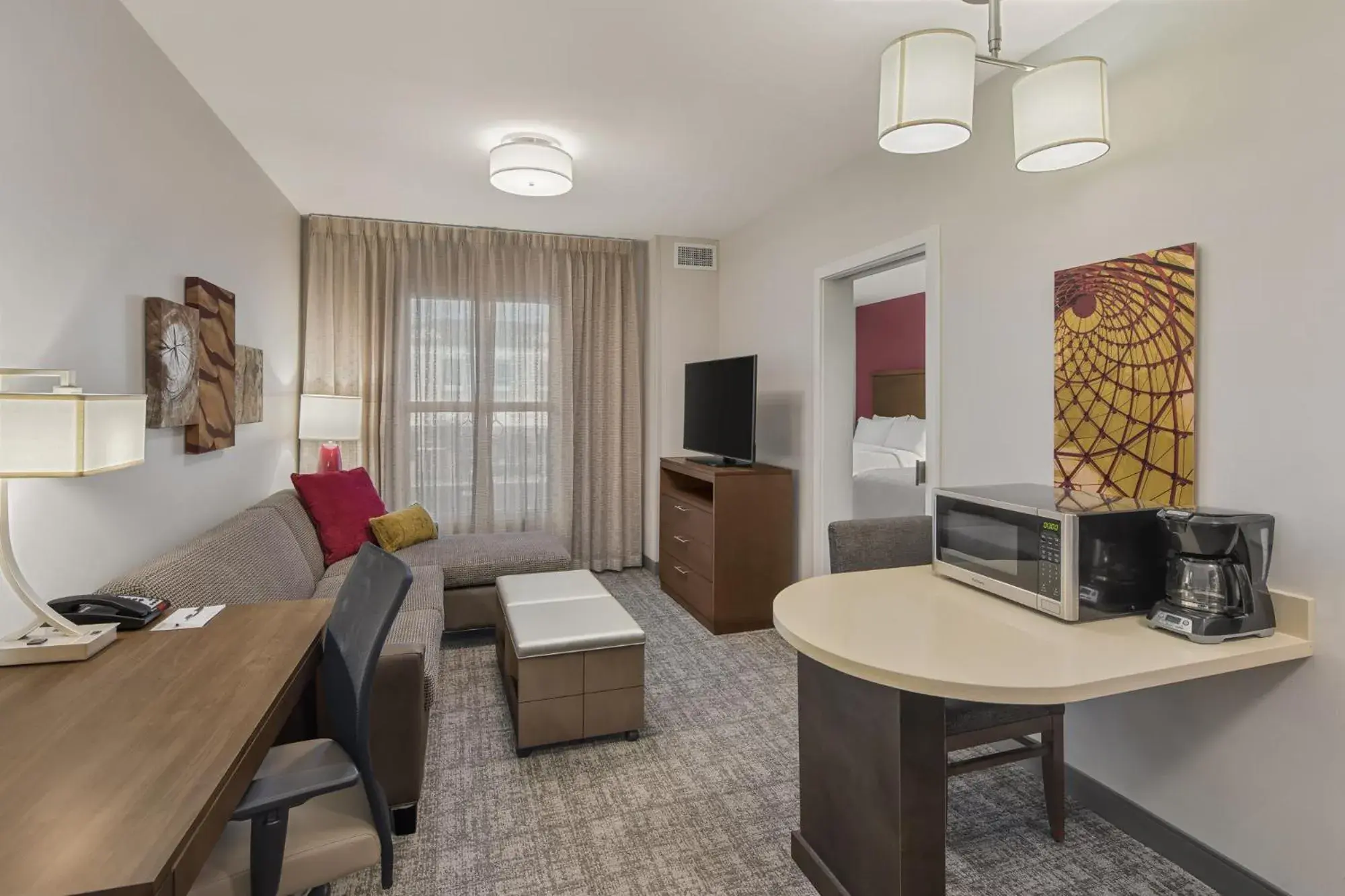 One-Bedroom Queen Room with Two Queen Beds and Mobility Accessible Tub - Non-Smoking in Staybridge Suites - Florence Center by IHG One-Bedroom Queen Room with Two Queen Beds and Mobility Accessible Tub - Non-Smoking in Staybridge Suites - Florence Center by IHG