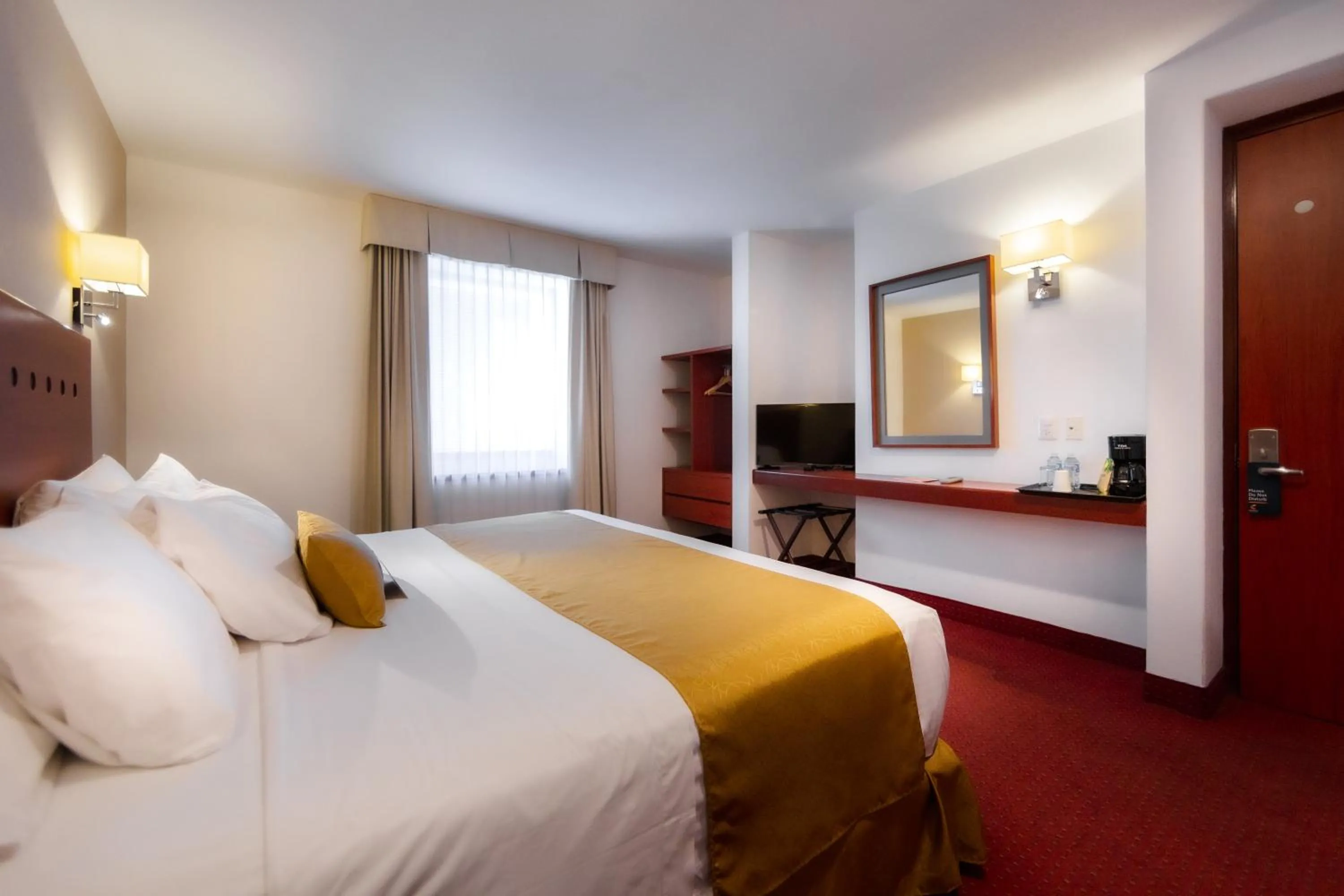 Bed in Comfort Inn Queretaro Tecnologico