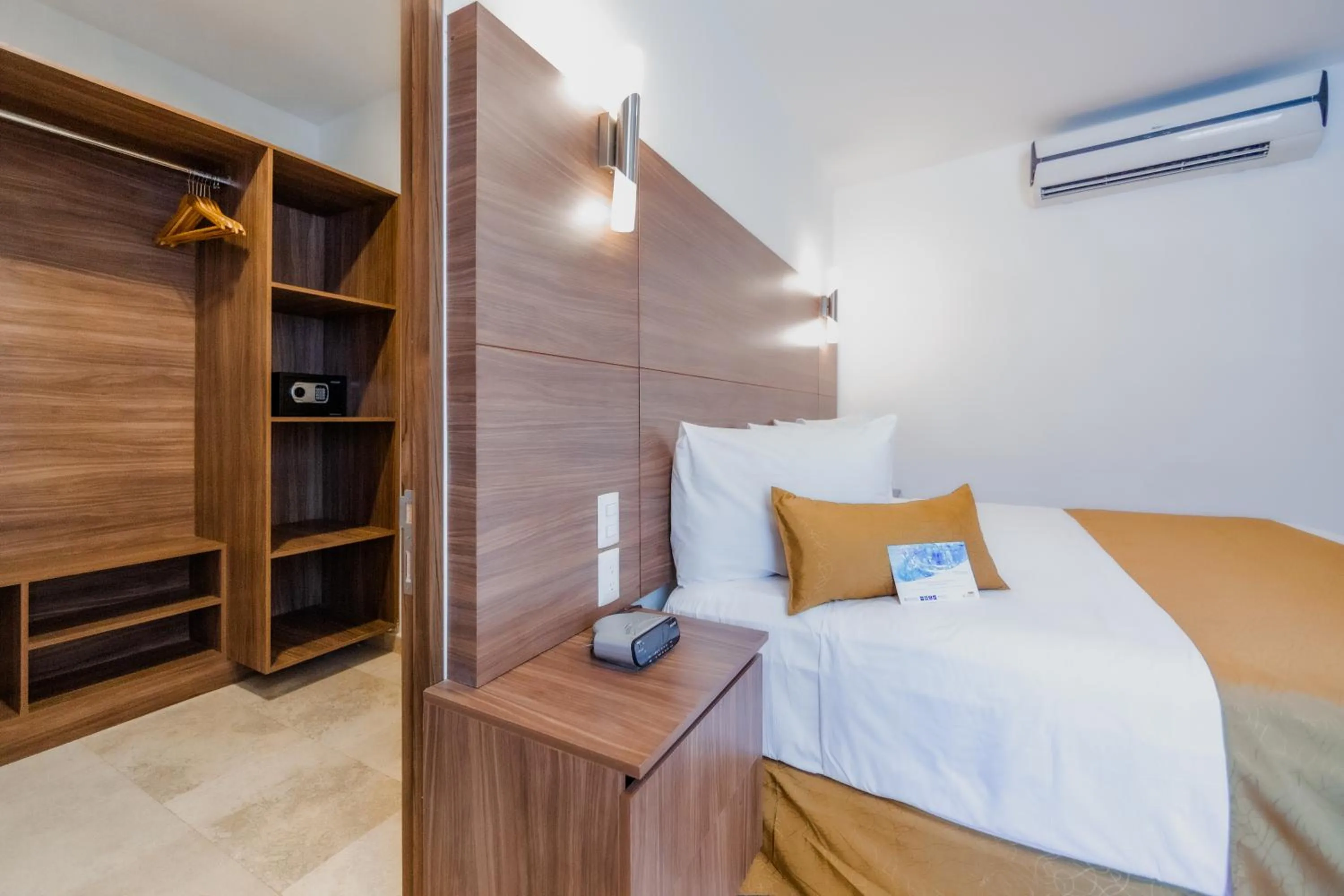 Bed in Comfort Inn Queretaro Tecnologico