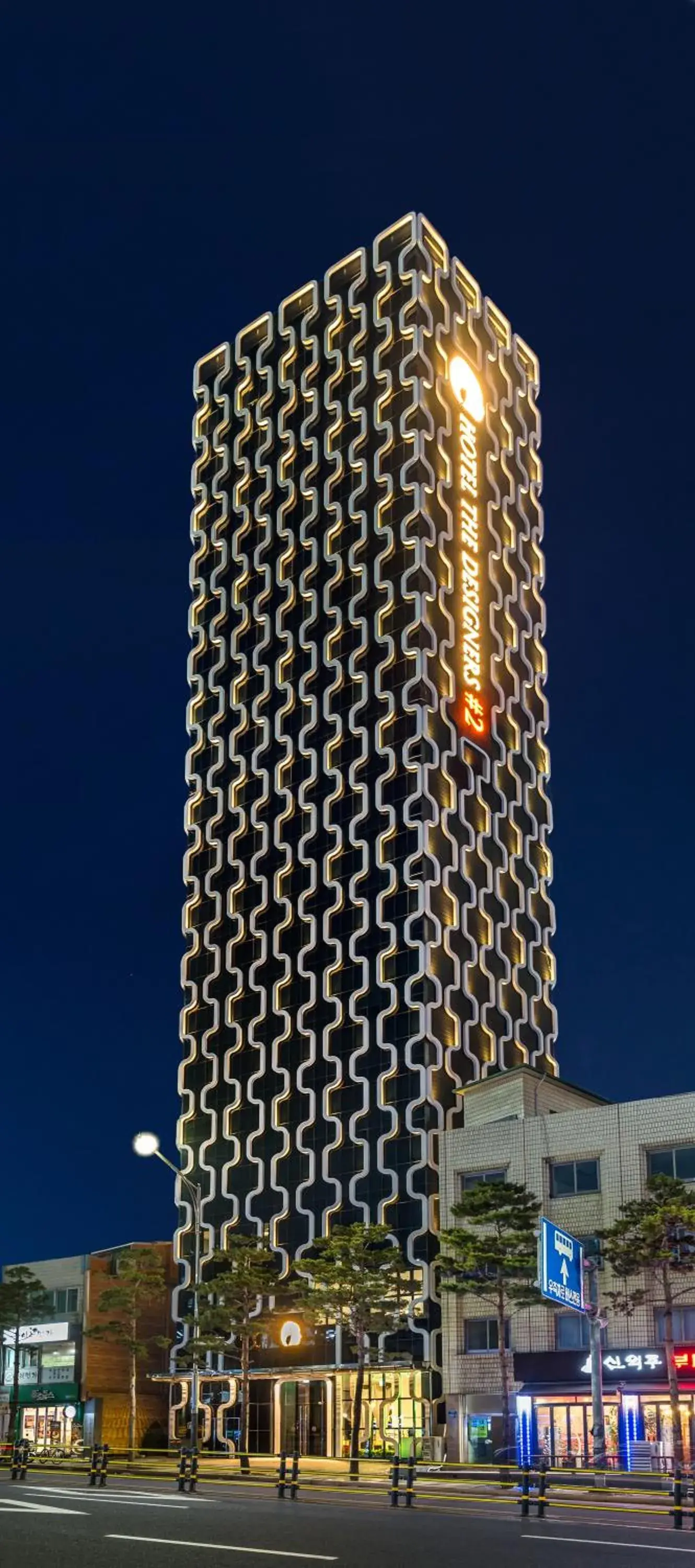 Property building in Hotel The Designers DDP Property building in Hotel The Designers DDP