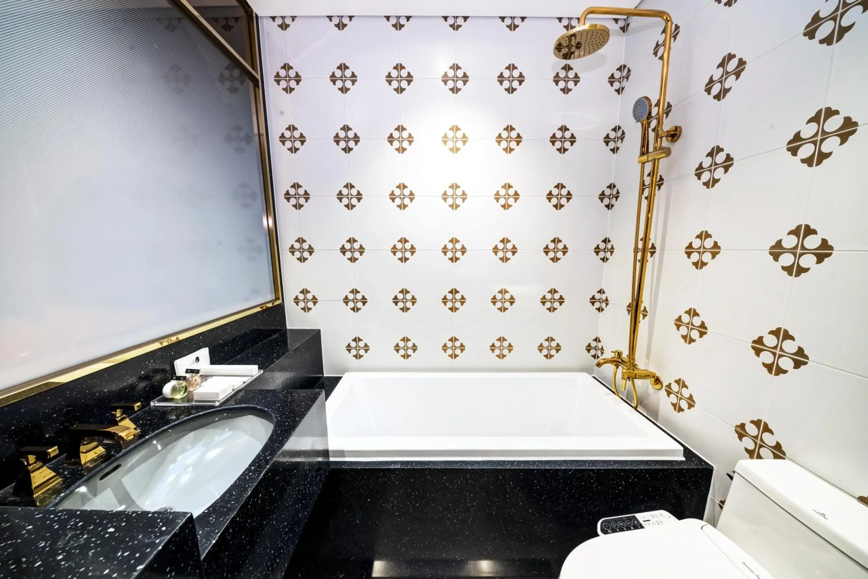 Bathroom in Hotel The Designers DDP Bathroom in Hotel The Designers DDP