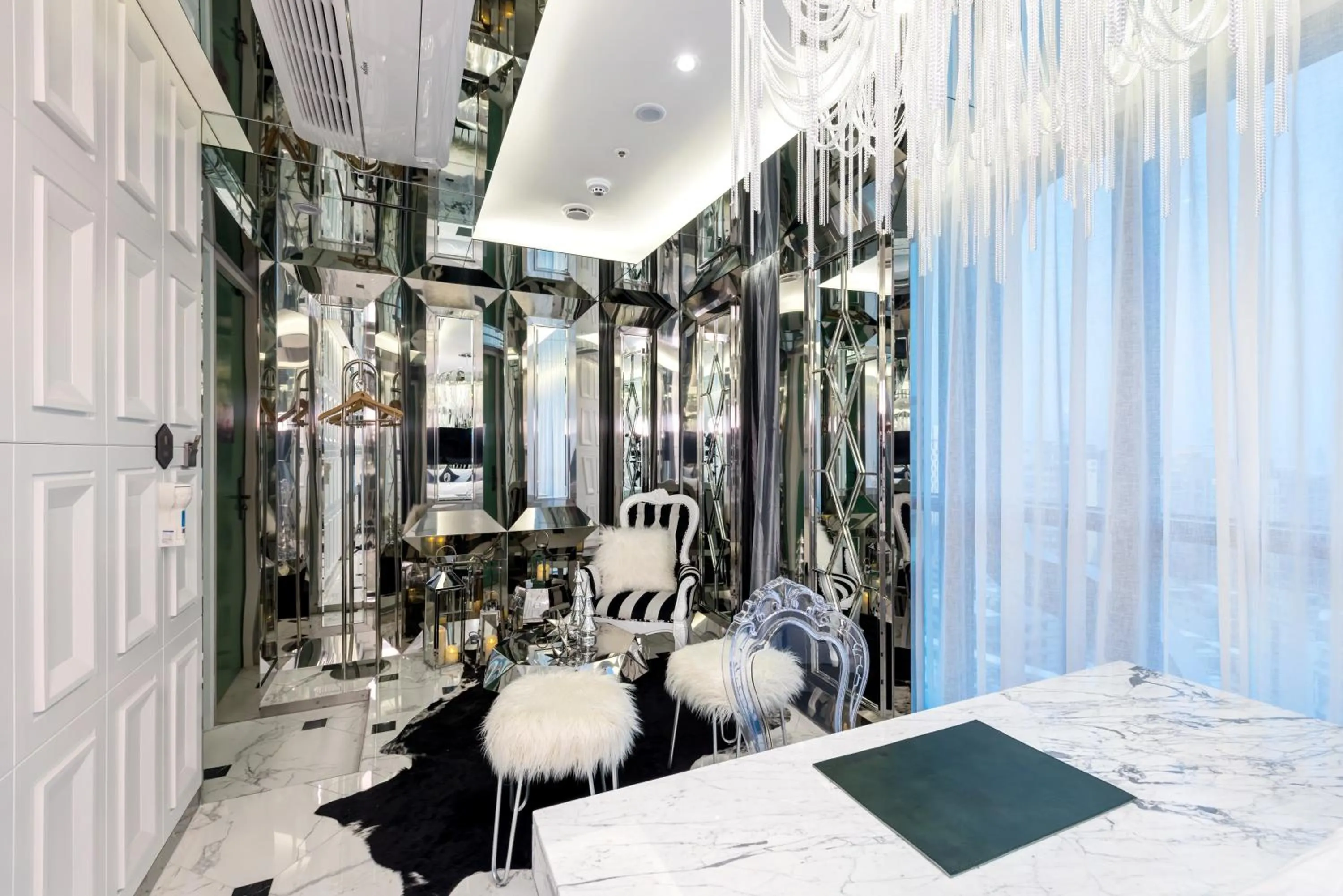 Bedroom in Hotel The Designers DDP