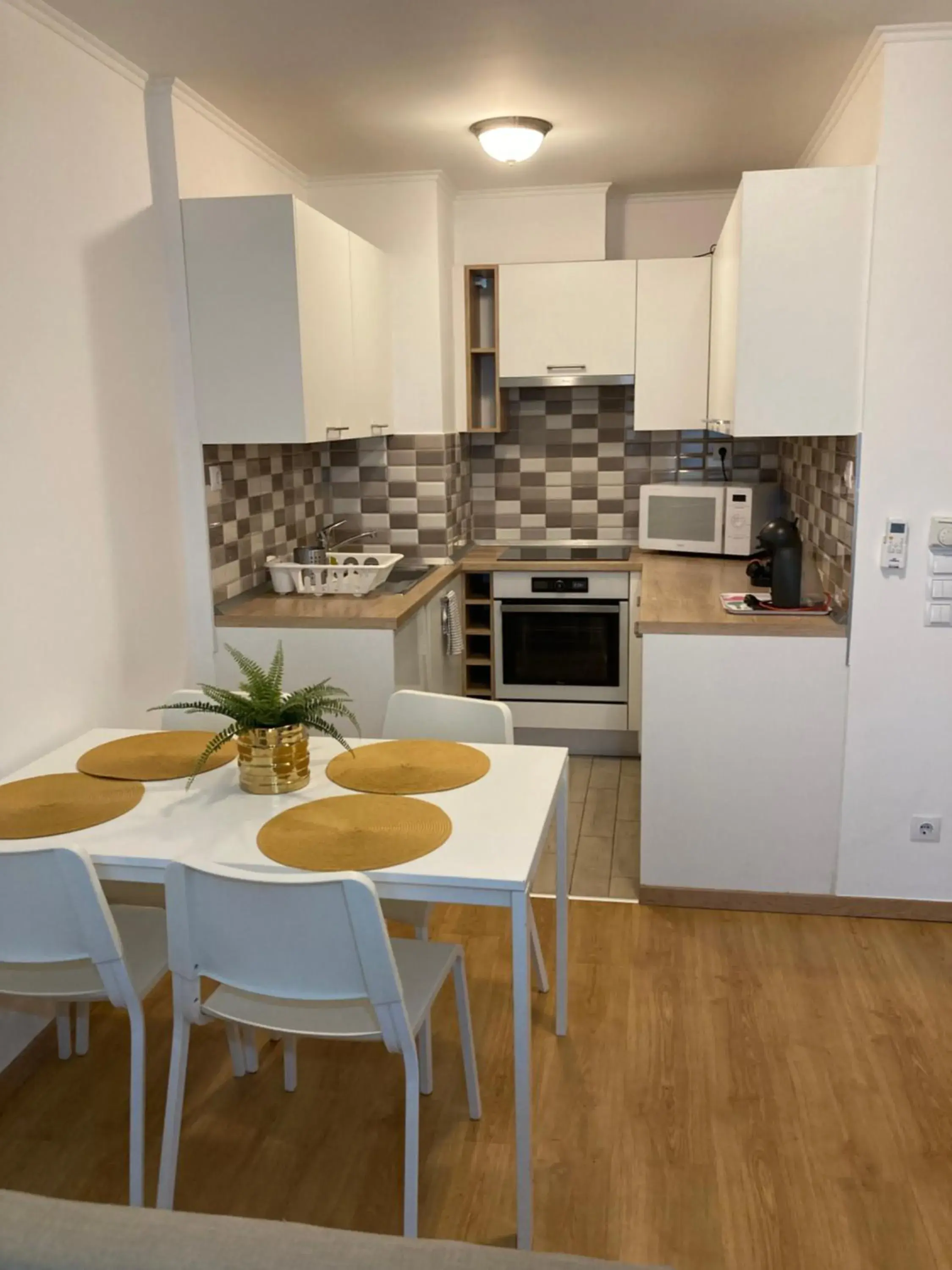 Standard Apartment in SWU Broadway Standard Apartment in SWU Broadway