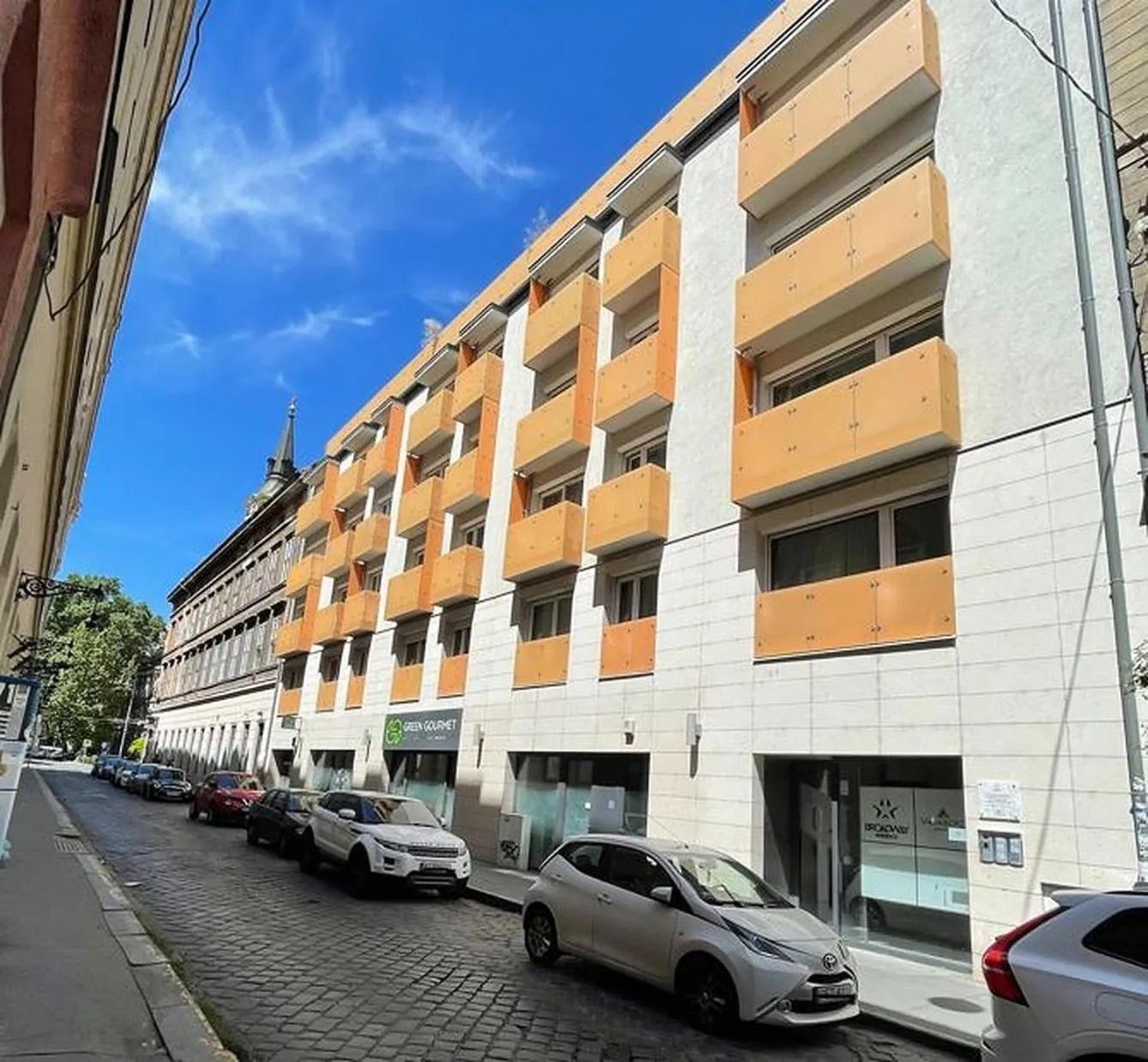 Property building in SWU Broadway