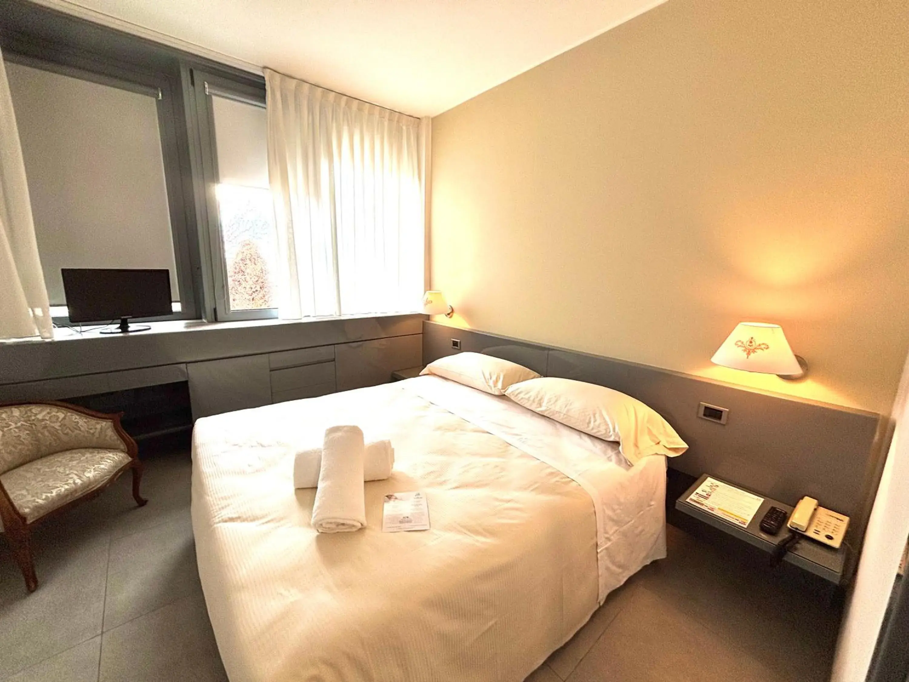 Bedroom, Bed in Hotel Alfieri Bedroom, Bed in Hotel Alfieri