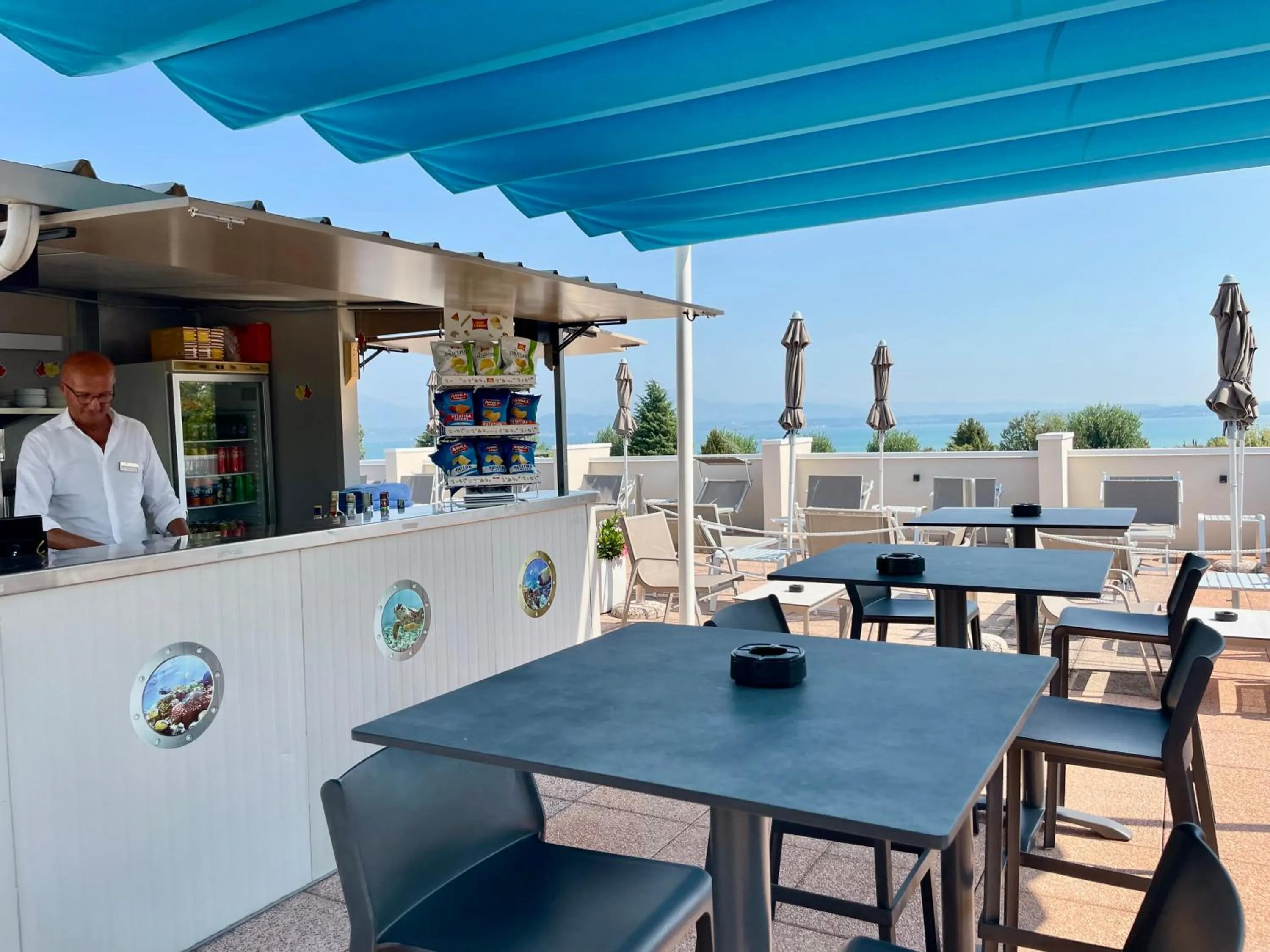 Swimming pool in Hotel Alfieri