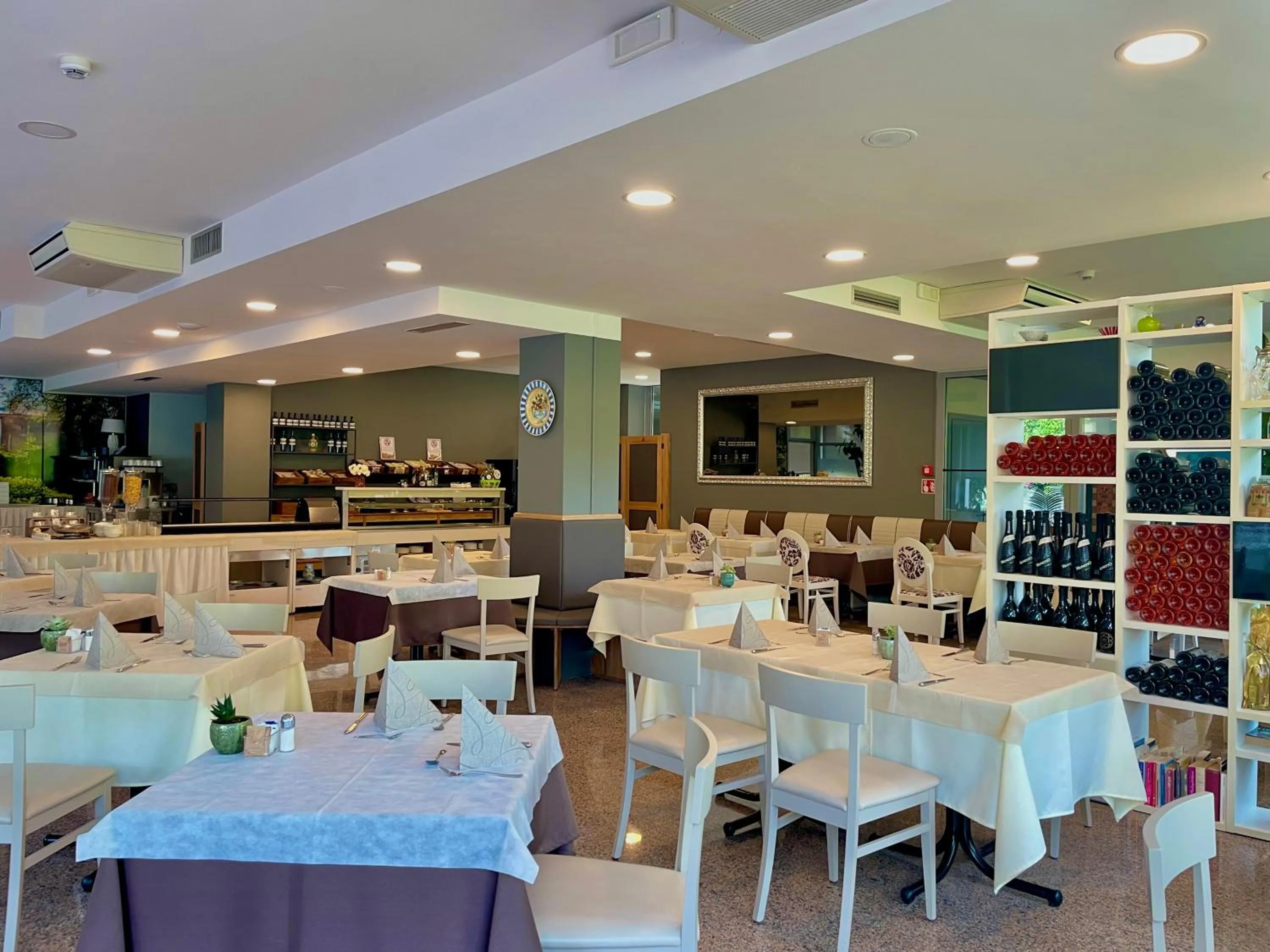 Breakfast in Hotel Alfieri