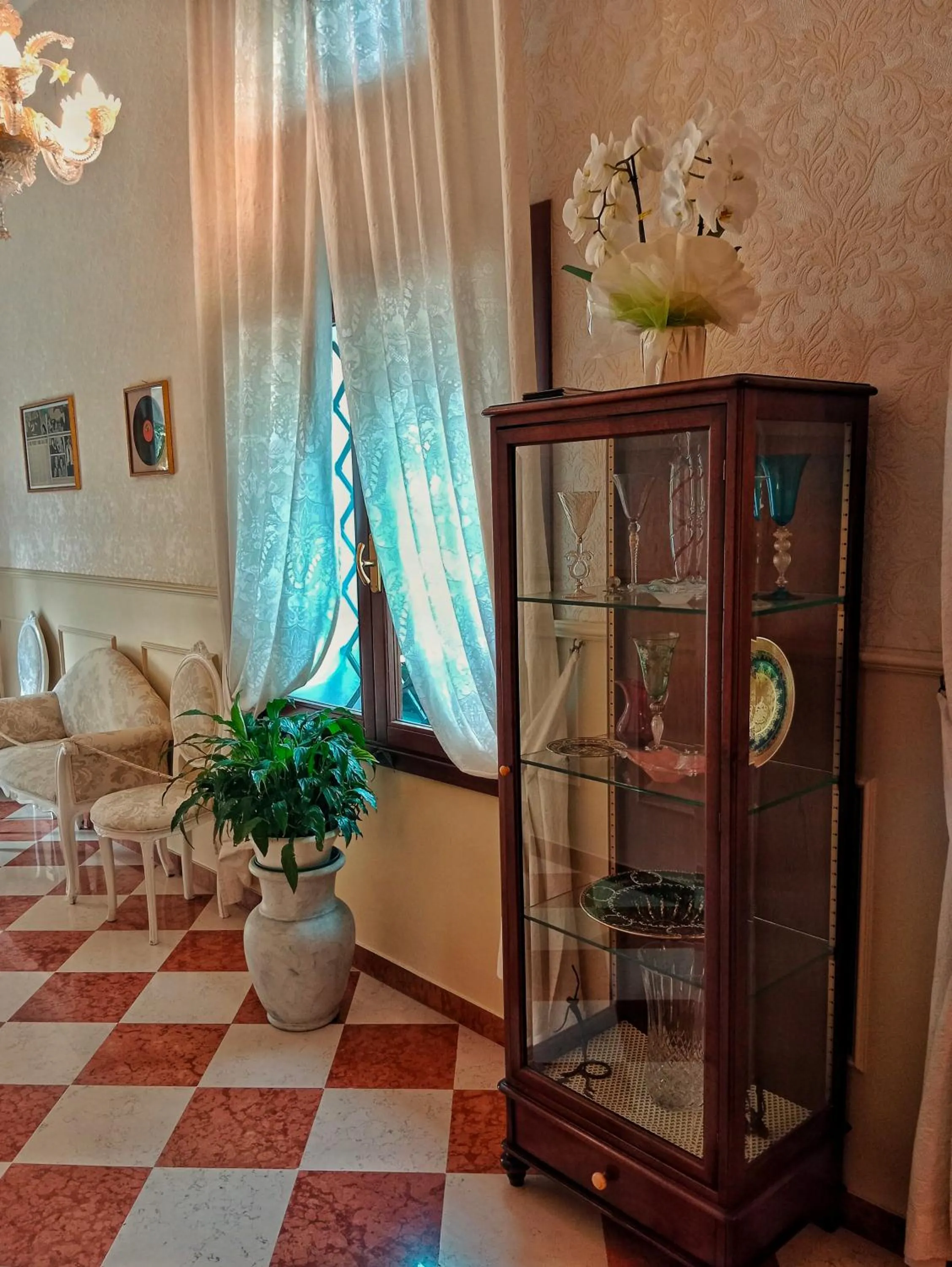 hair dresser in Relais Totì BeB bed e breakfast