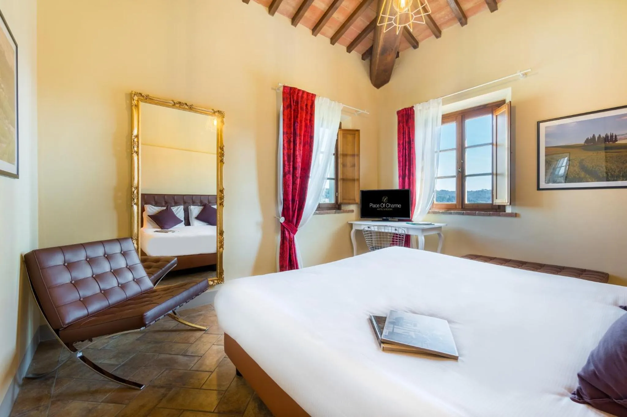 TV and multimedia, Bed in Boccioleto Resort - Place of Charme