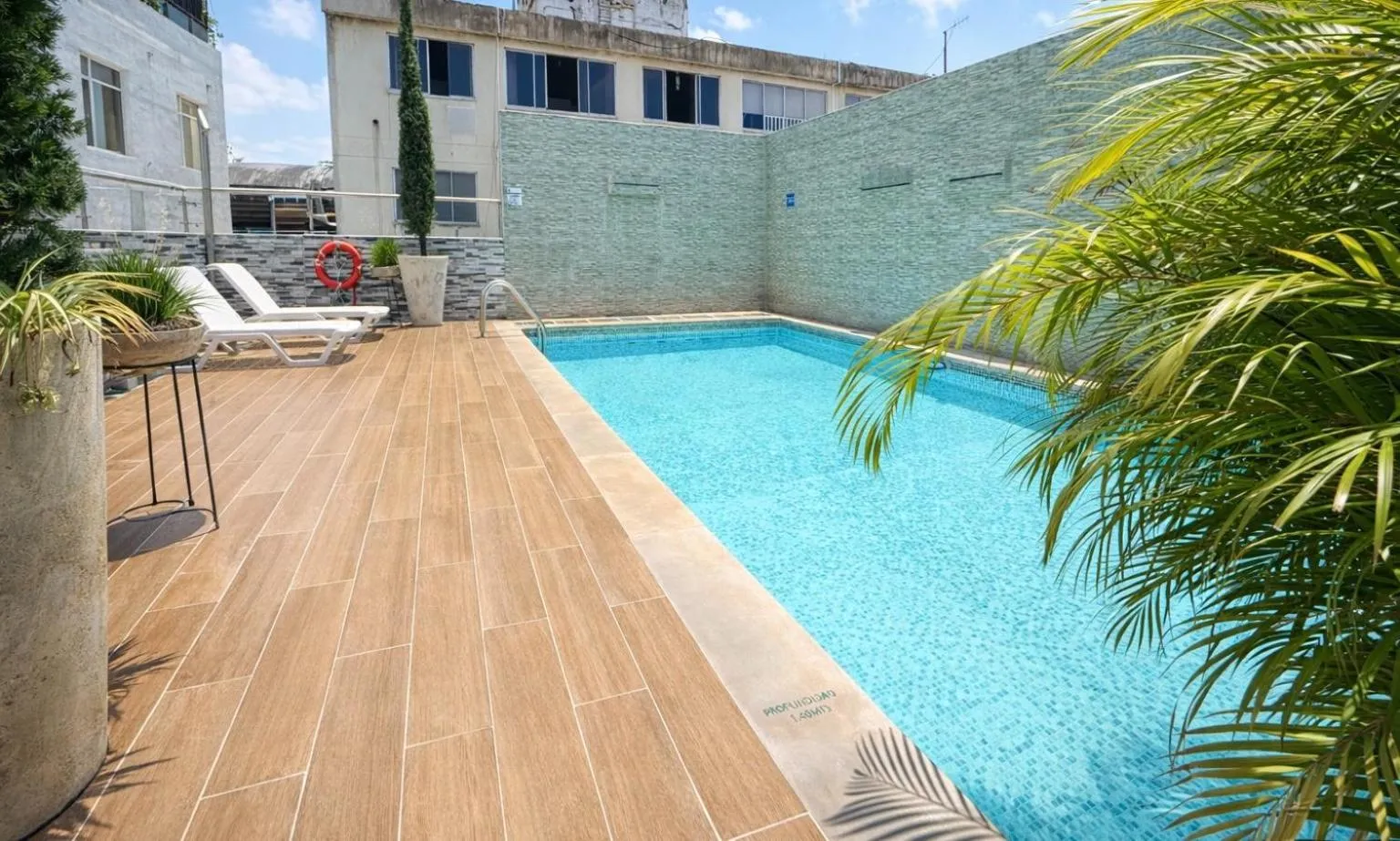 Swimming pool in Torca Hotel