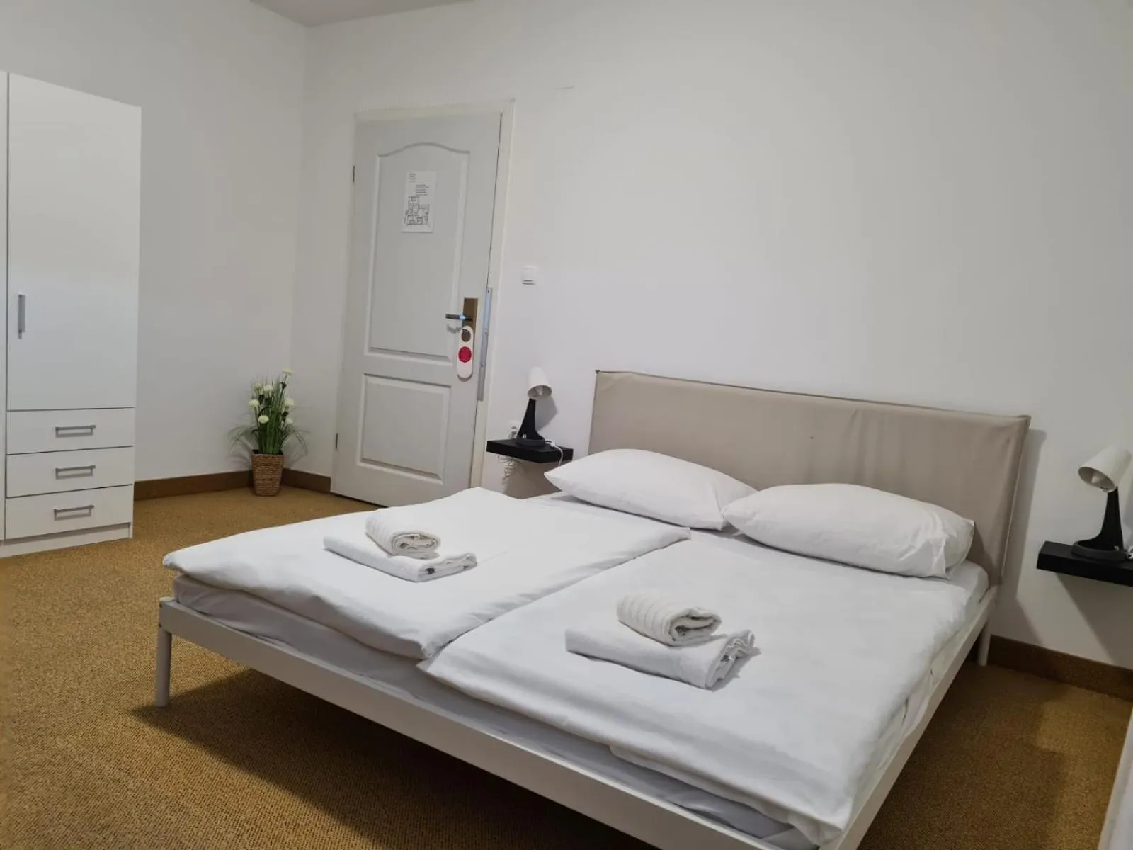 Bedroom, Bed in Hotel Garny Pleso