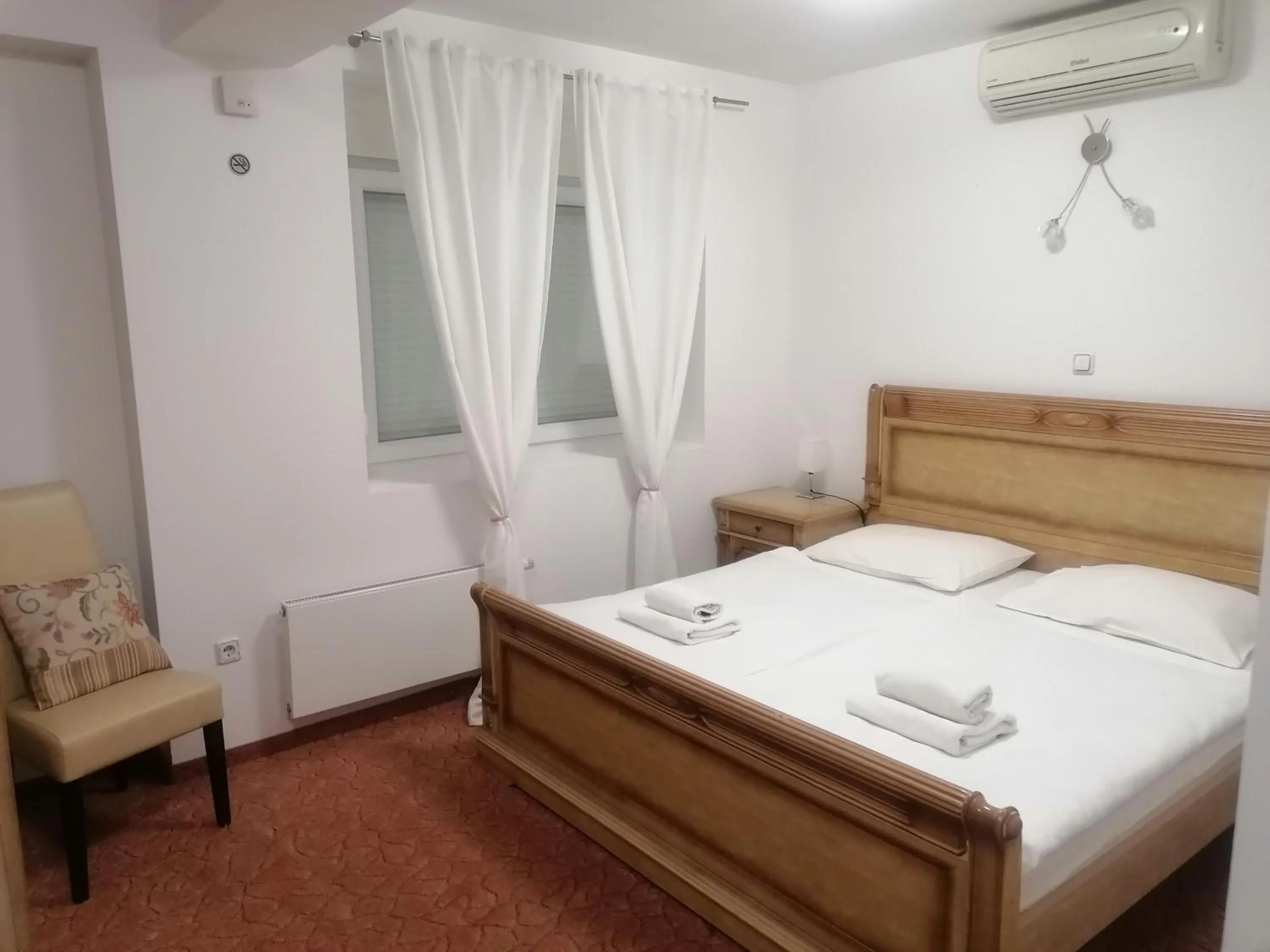 Bedroom, Bed in Hotel Garny Pleso