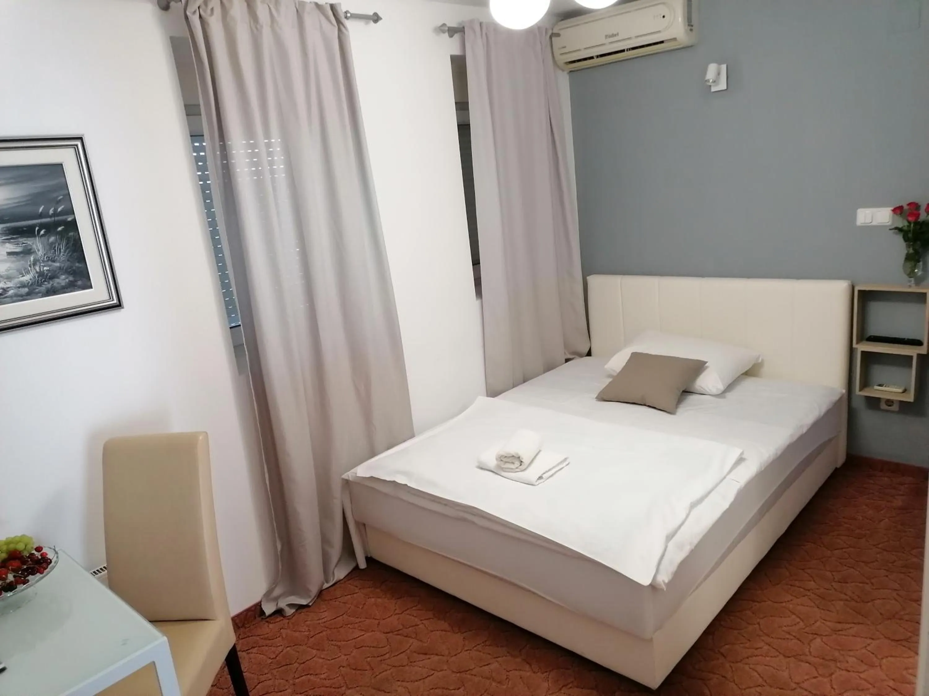 Bedroom, Bed in Hotel Garny Pleso