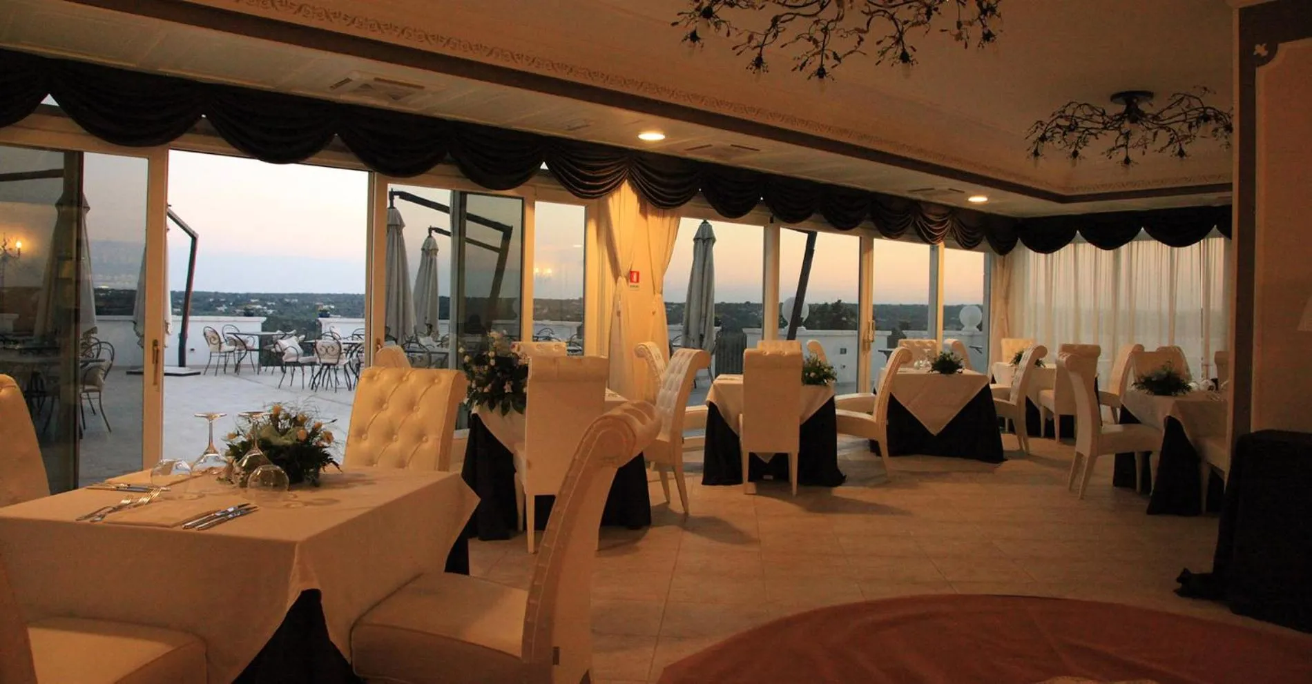 Restaurant/places to eat in Hotel Madonna Delle Grazie