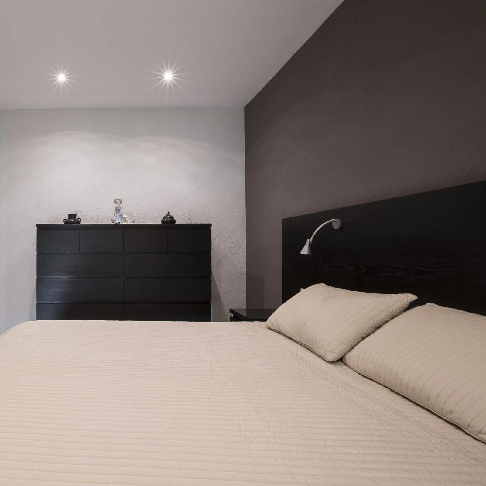 Bed in R54 Apartamento MONTSERRAT 11-2