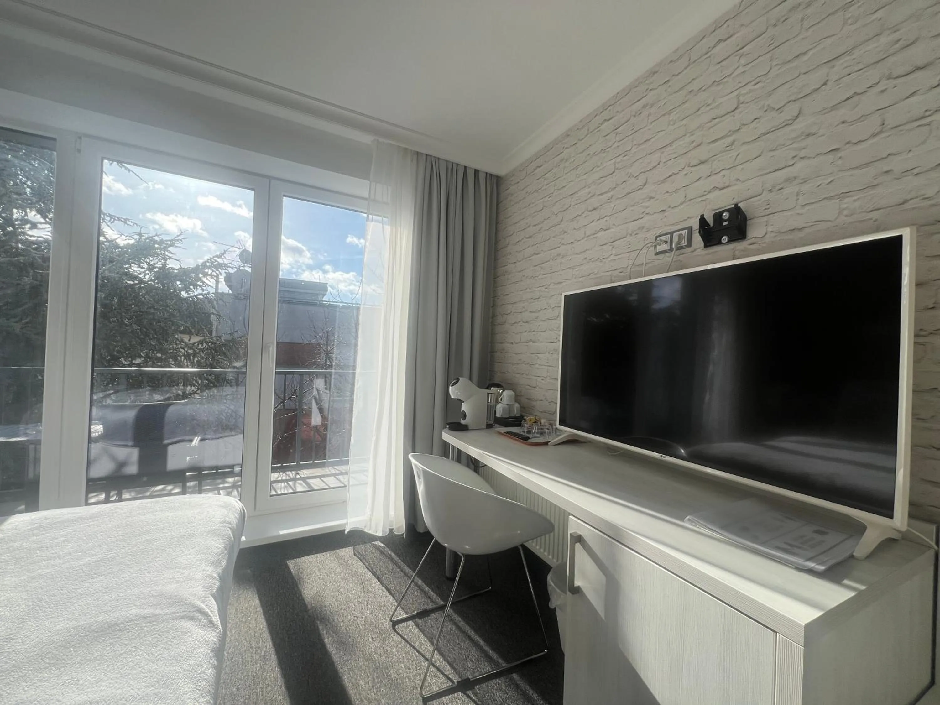 furniture in Grand Petit Hotel ex Shato Gesson