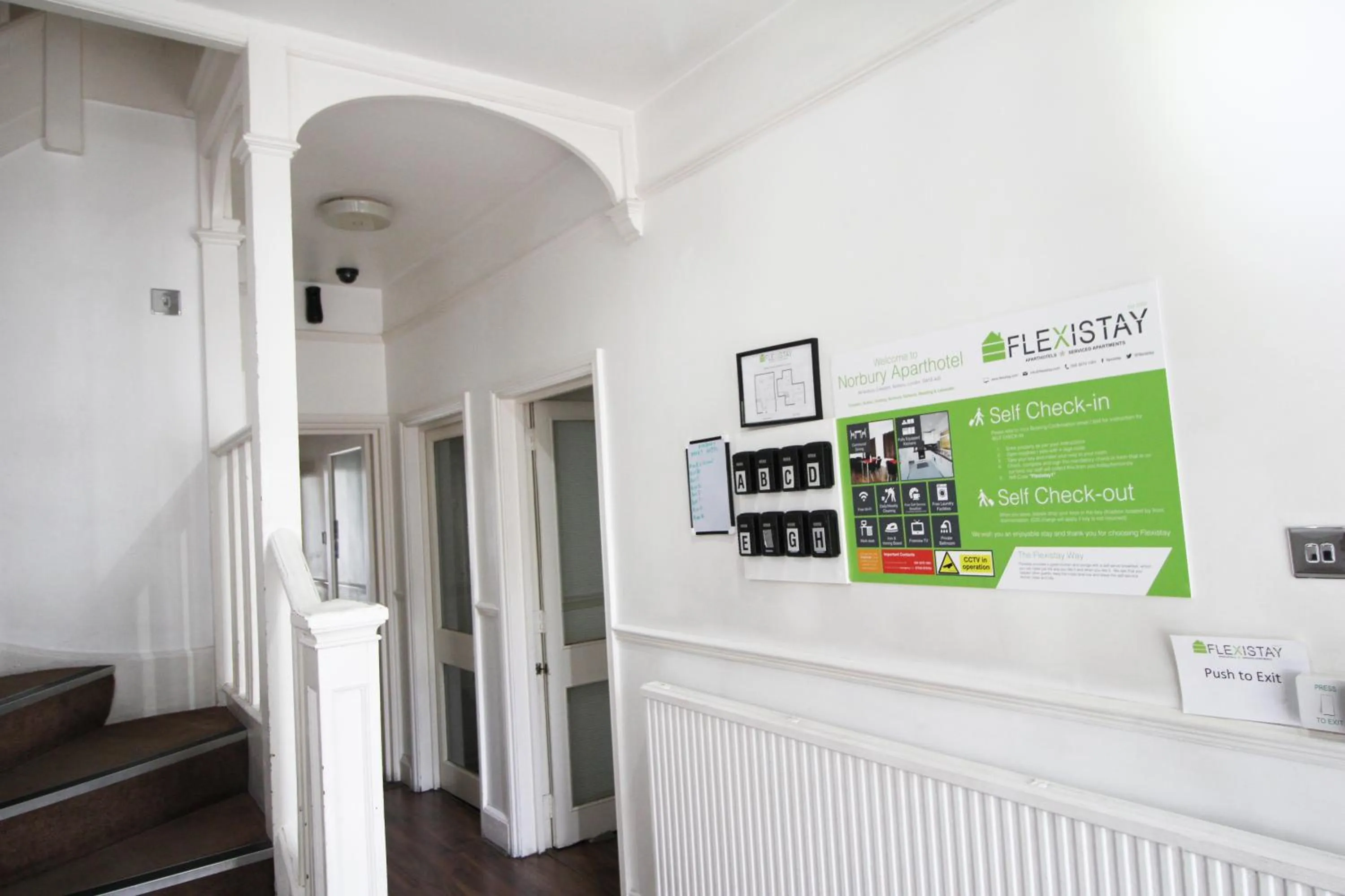 Lobby or reception in Flexistay Norbury Aparthotel