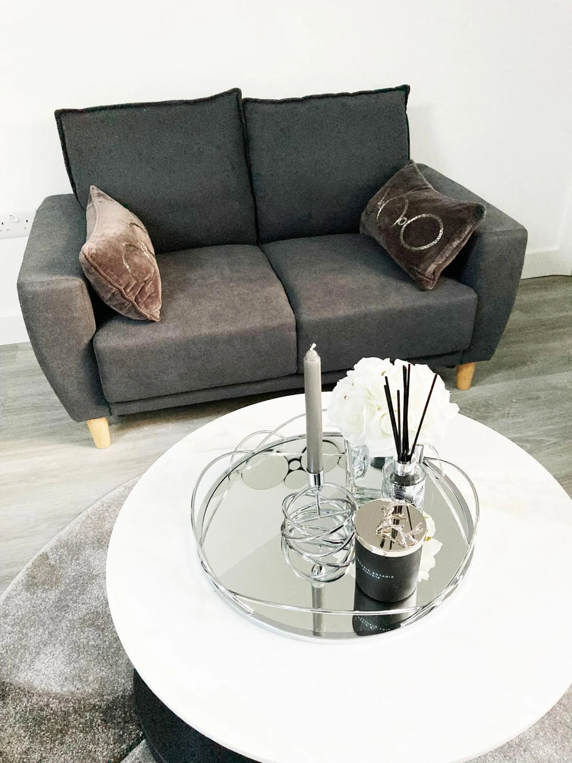 Living room in Flexistay Norbury Aparthotel