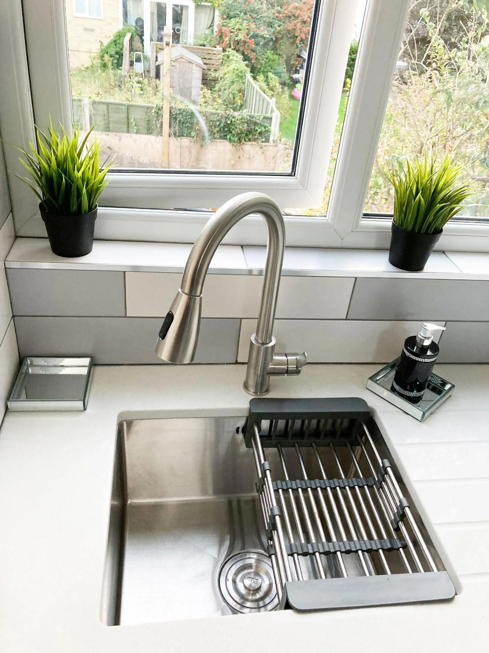 Kitchen or kitchenette in Flexistay Norbury Aparthotel