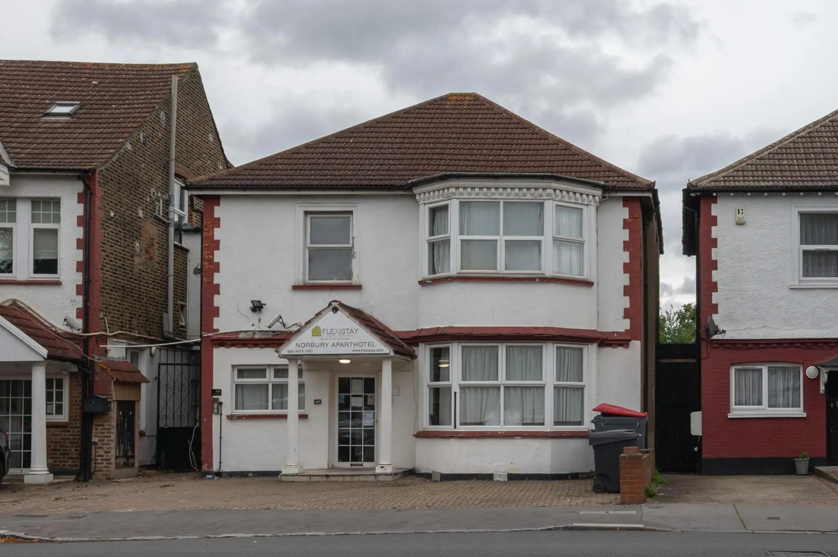 Property building in Flexistay Norbury Aparthotel Property building in Flexistay Norbury Aparthotel