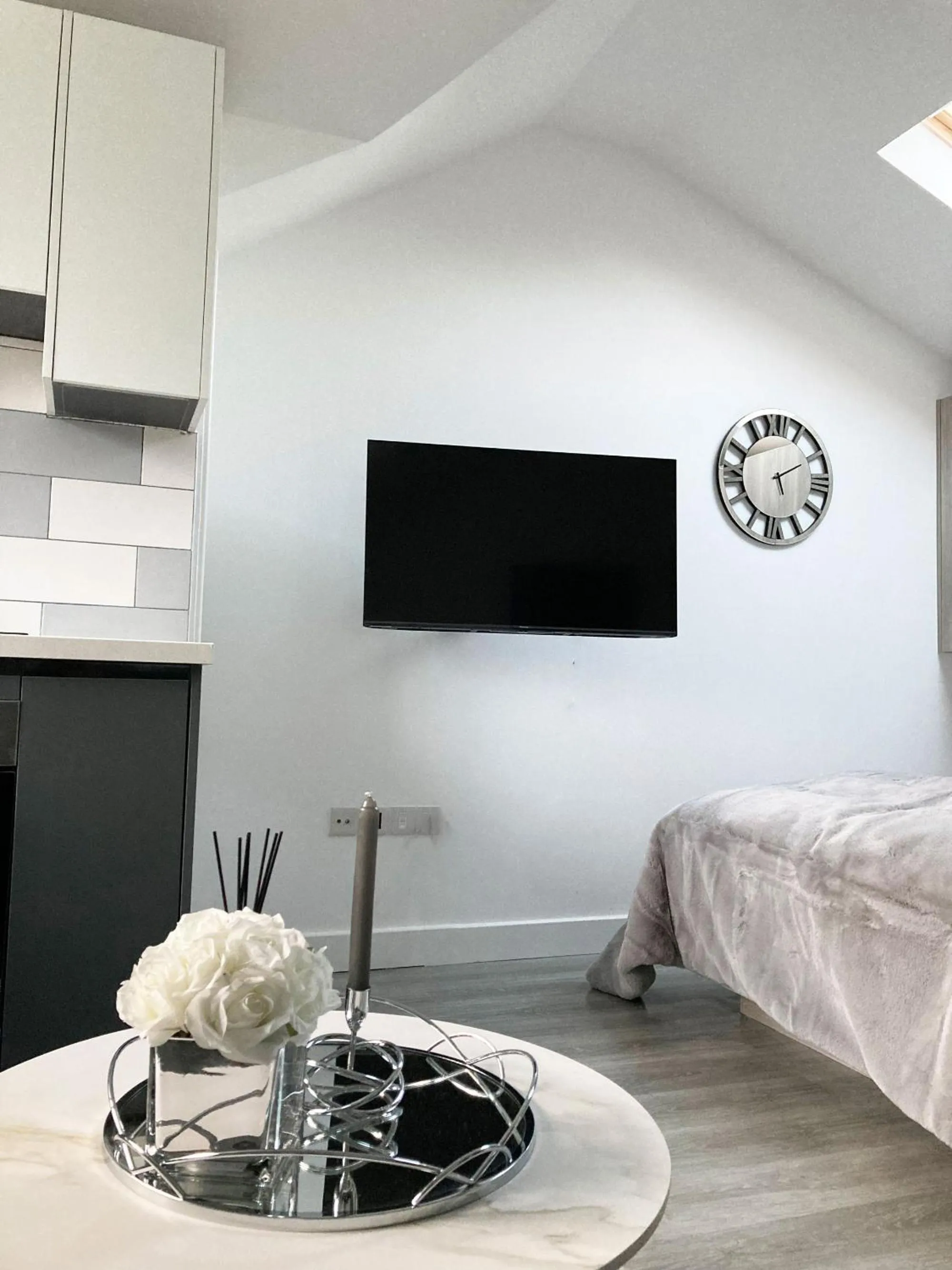 Photo of the whole room, Bed in Flexistay Norbury Aparthotel