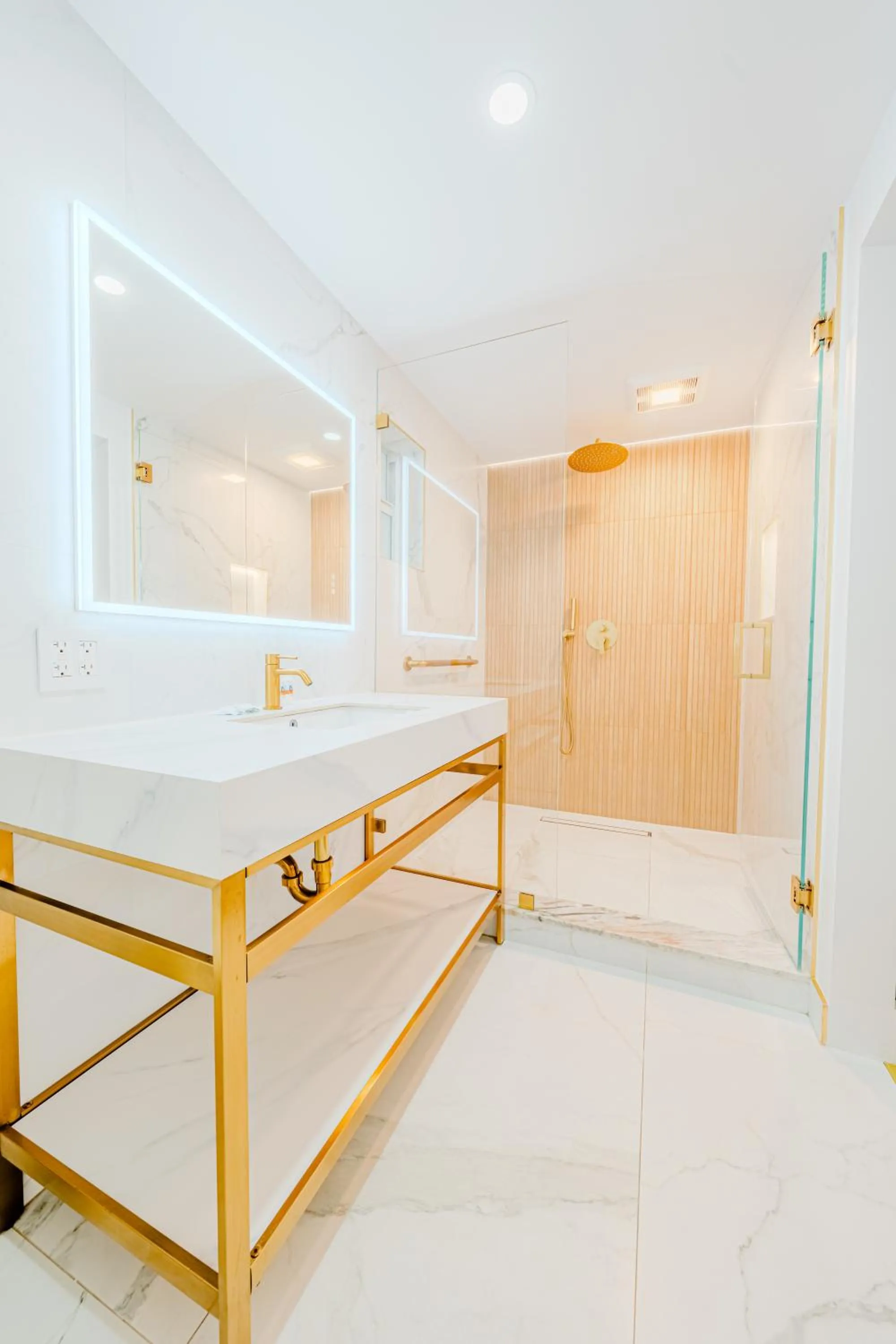 Bed in Green Island Inn