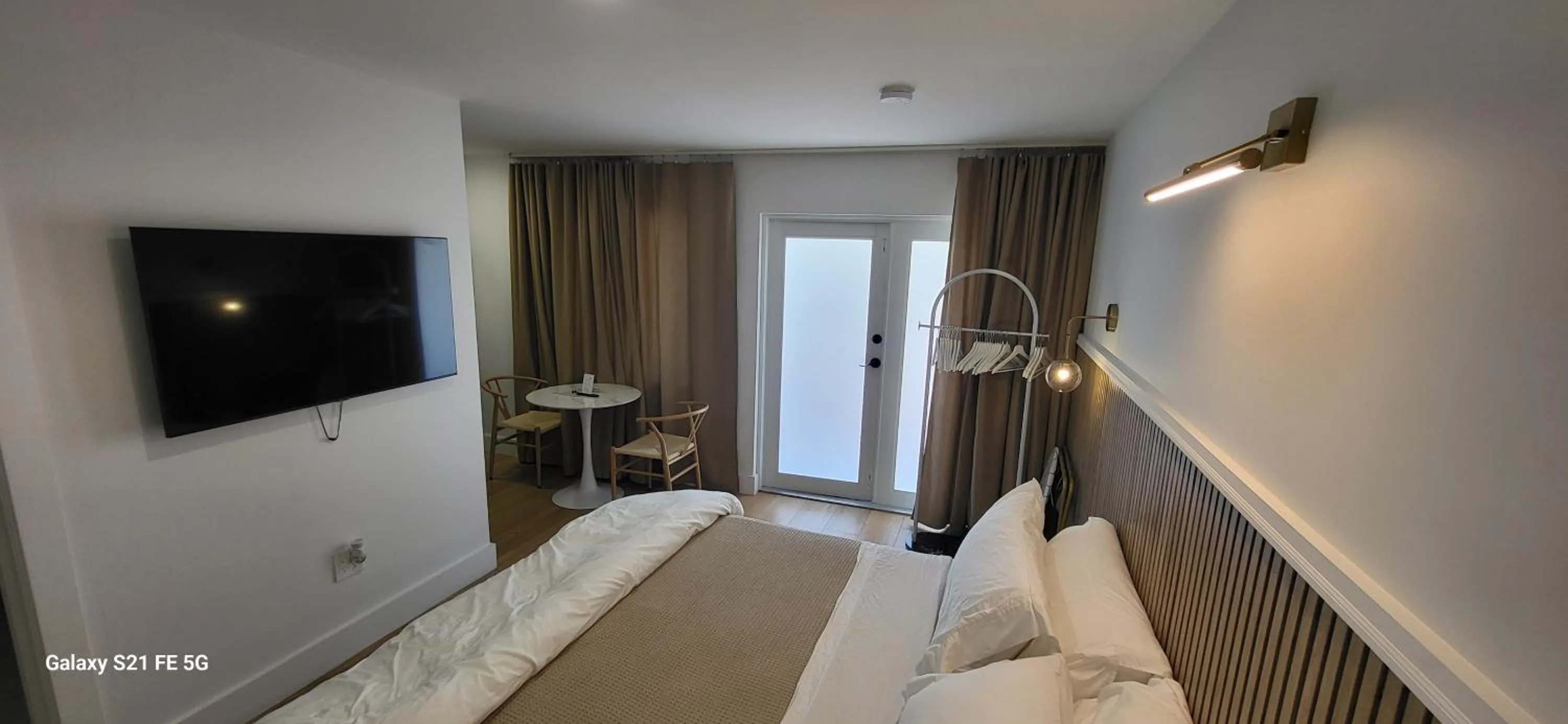 Bed in Green Island Inn