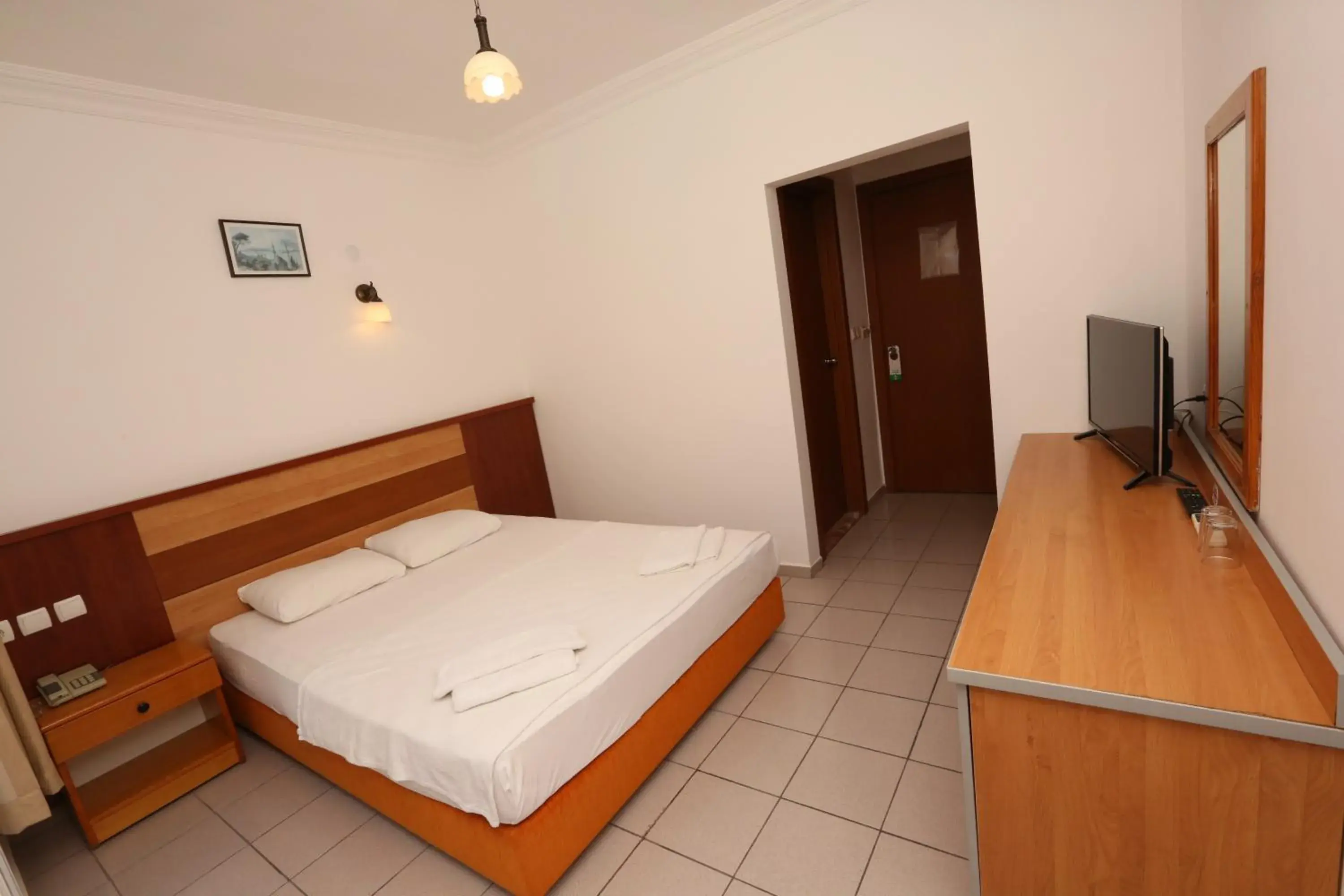 Photo of the whole room, Bed in The Tower Hotel Photo of the whole room, Bed in The Tower Hotel