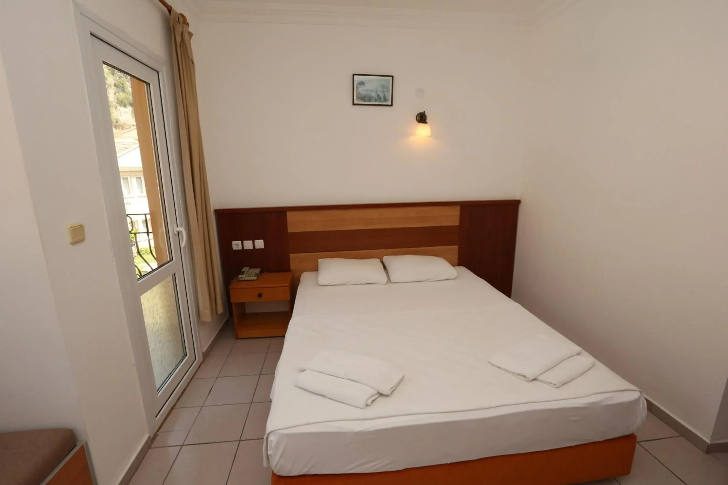 Bed in The Tower Hotel Bed in The Tower Hotel