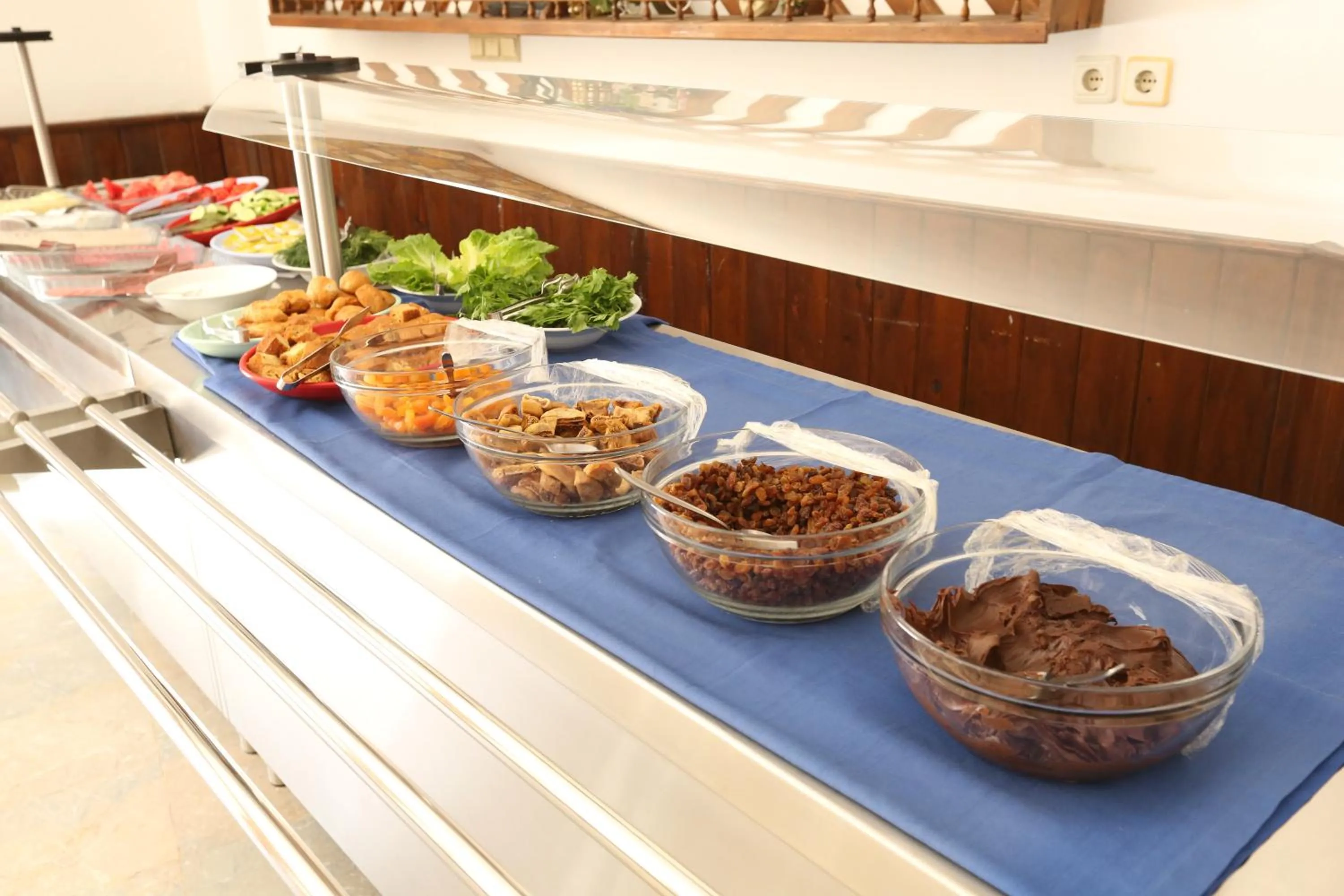 Buffet breakfast in The Tower Hotel