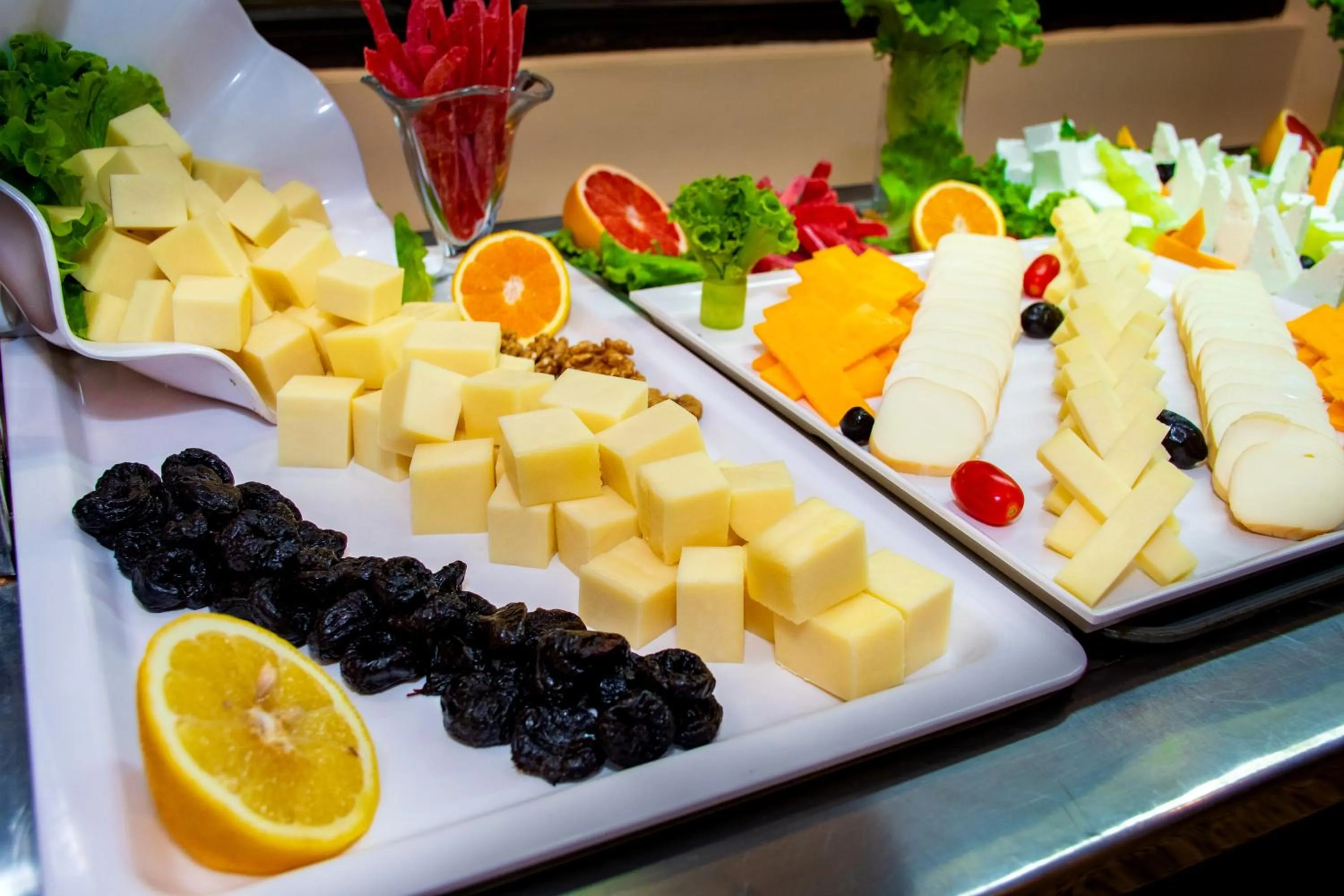 Restaurant/places to eat in Hotel Orphey