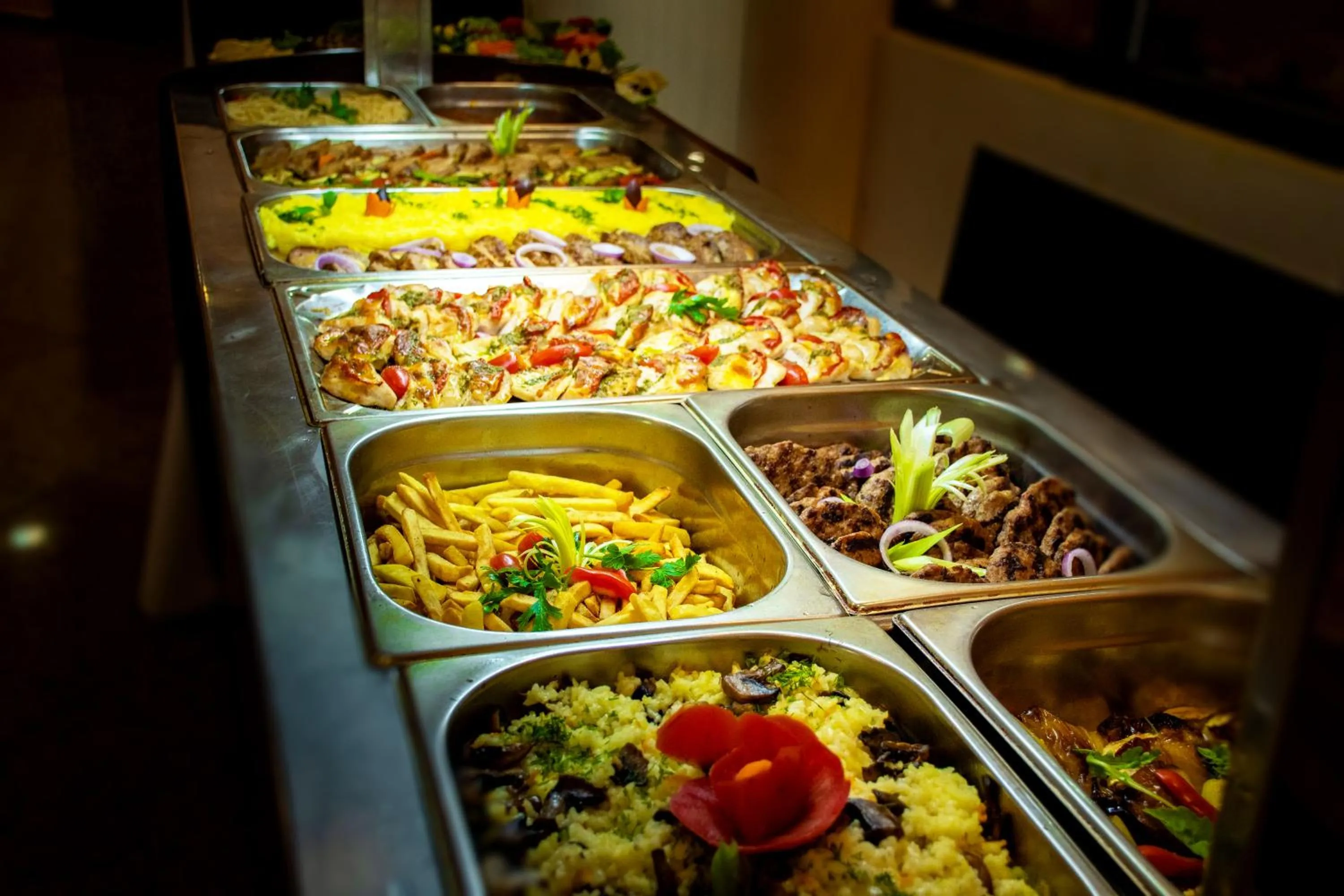 Restaurant/places to eat in Hotel Orphey