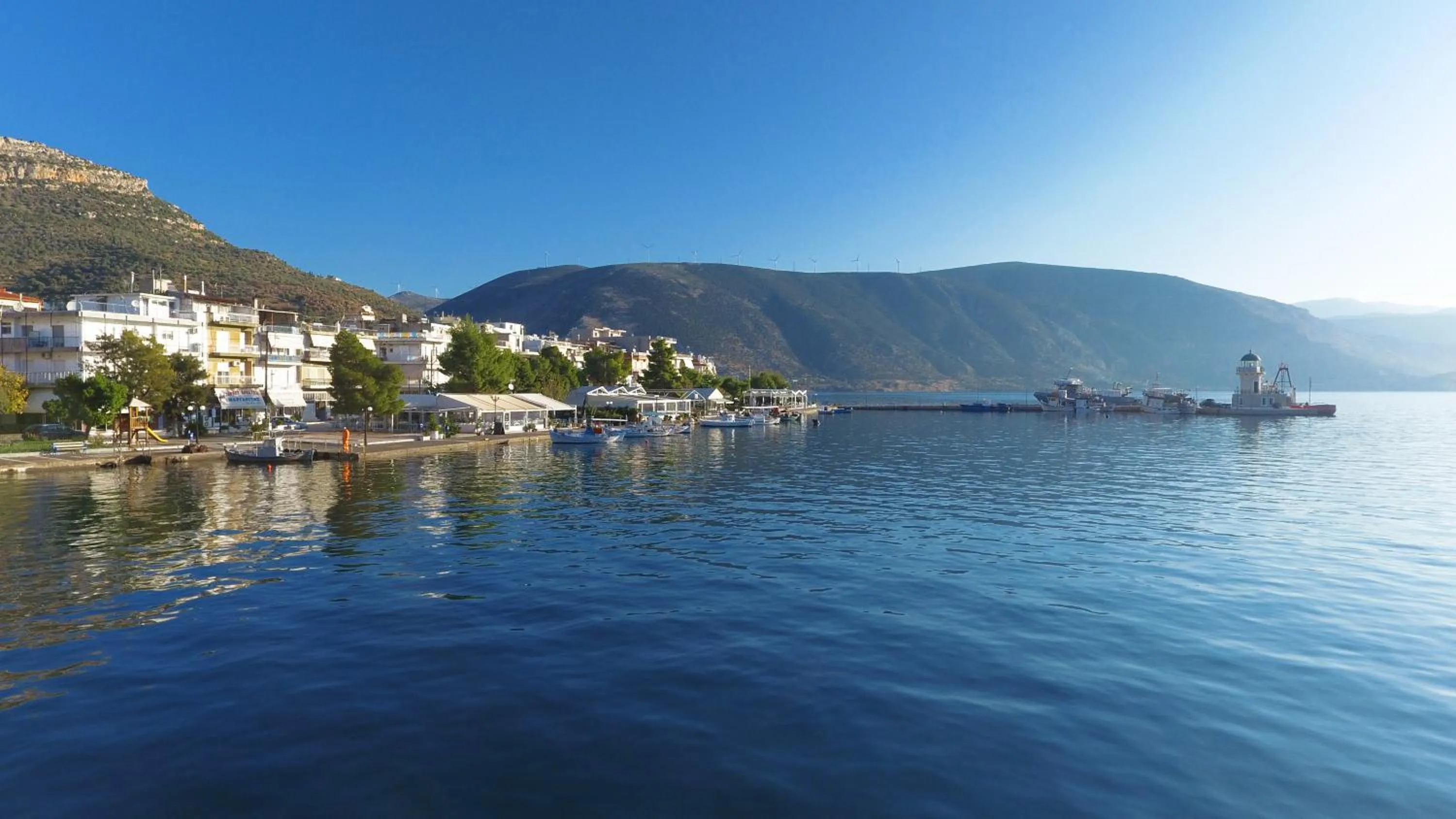 Neighbourhood in Antikyra Beach Hotel