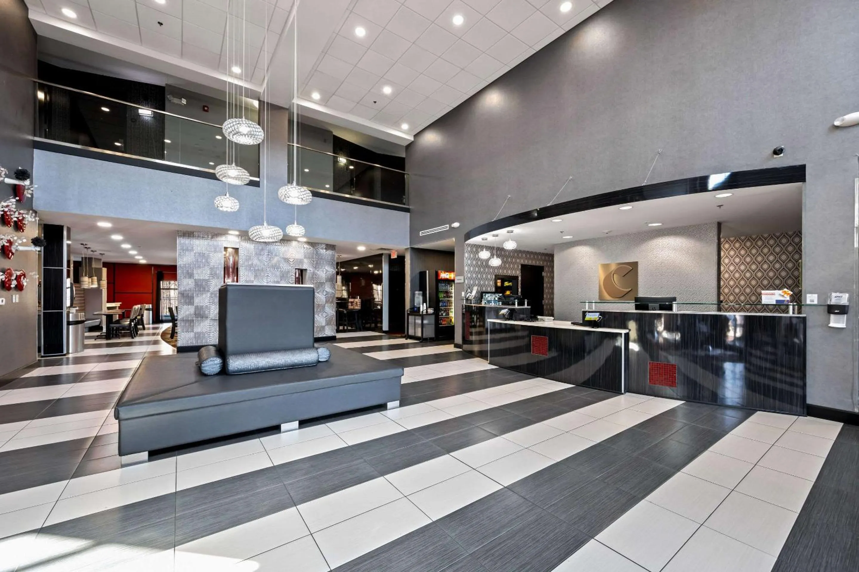 Lobby or reception in Comfort Suites Williamsburg Historic Area