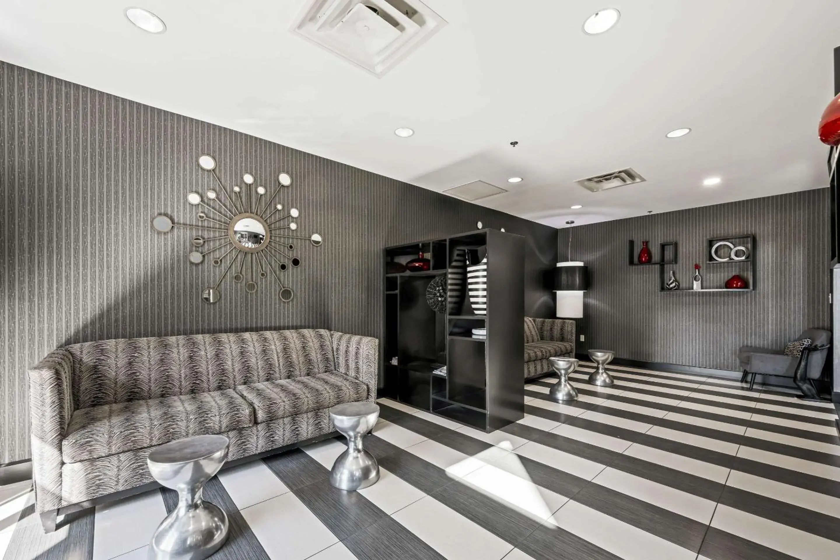 Lobby or reception in Comfort Suites Williamsburg Historic Area Lobby or reception in Comfort Suites Williamsburg Historic Area