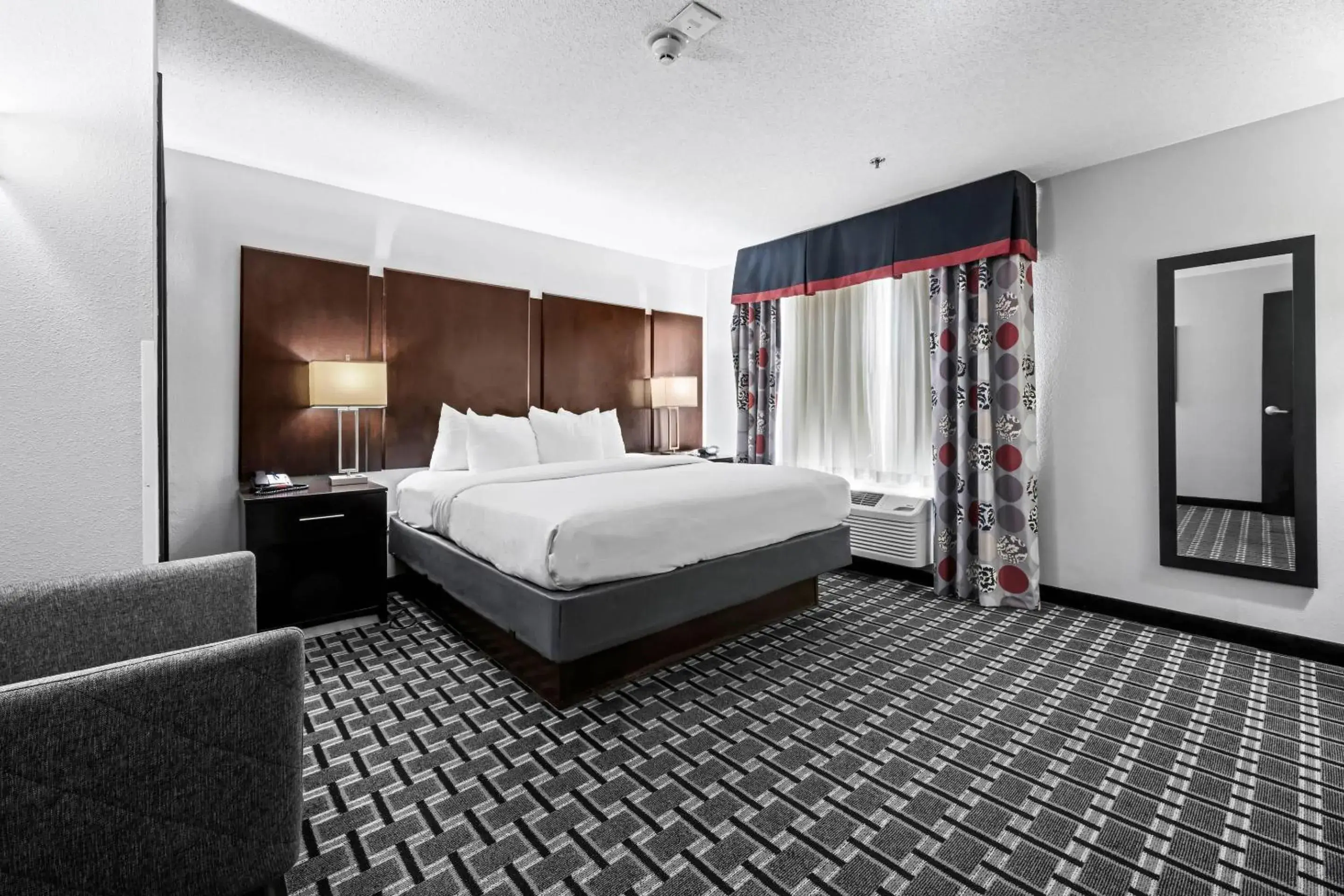 Bedroom, Bed in Comfort Suites Williamsburg Historic Area Bedroom, Bed in Comfort Suites Williamsburg Historic Area