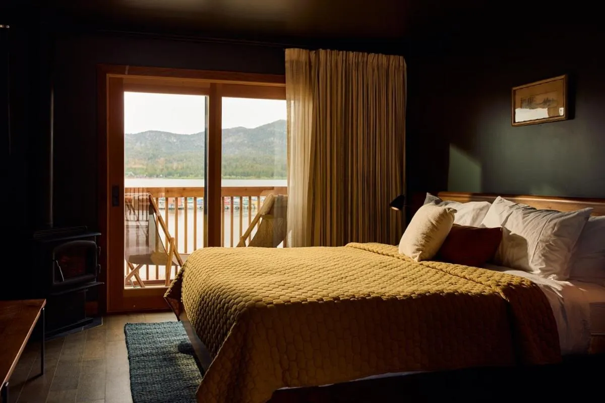 Bed in Hotel Marina Riviera