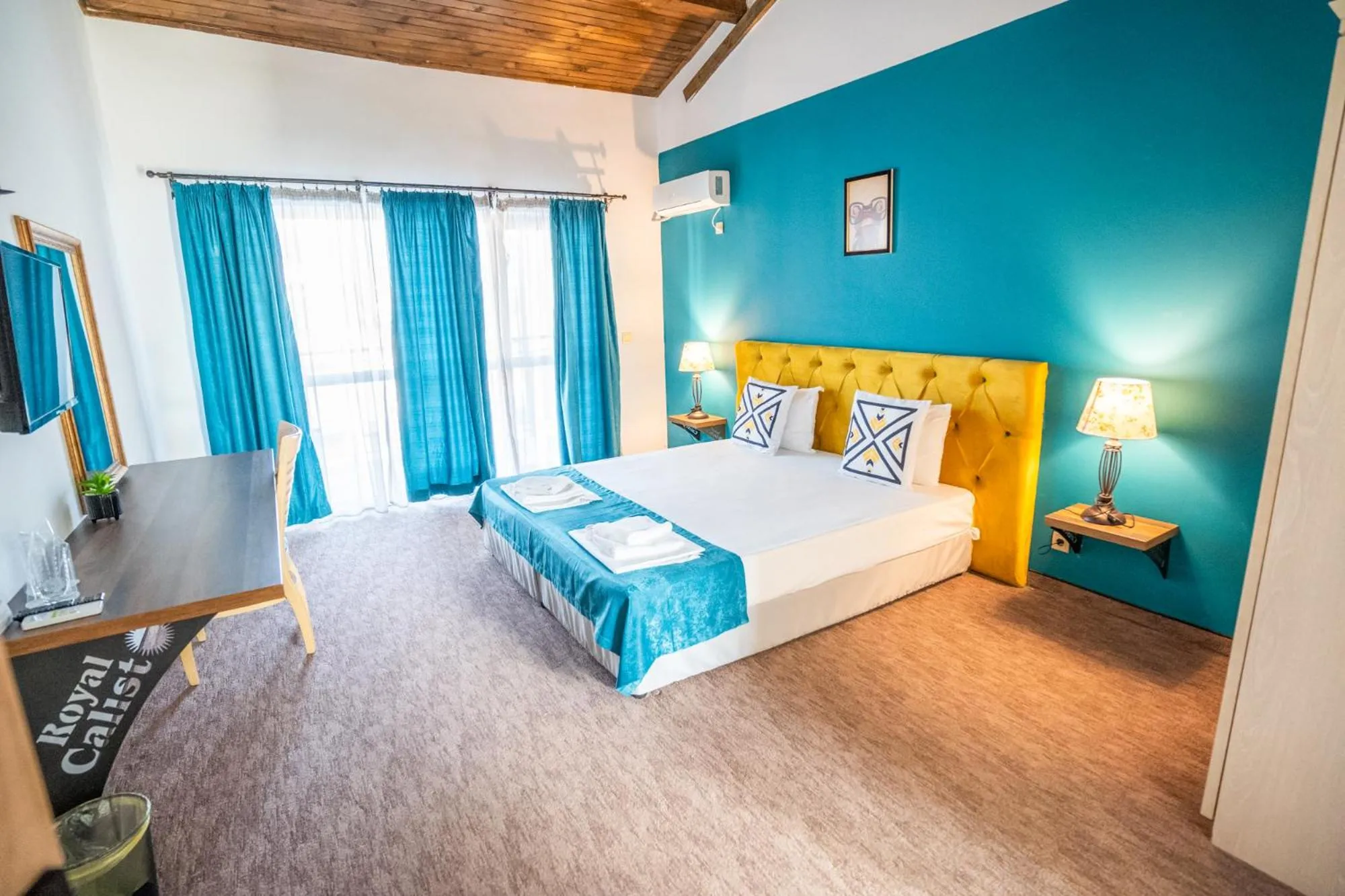 Bedroom, Bed in Royal Calisto Hotel