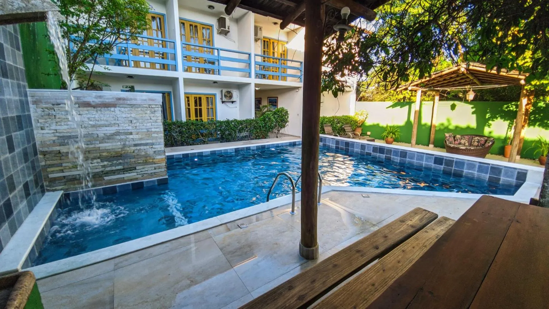 Swimming pool in Hotel Estalagem Porto Seguro