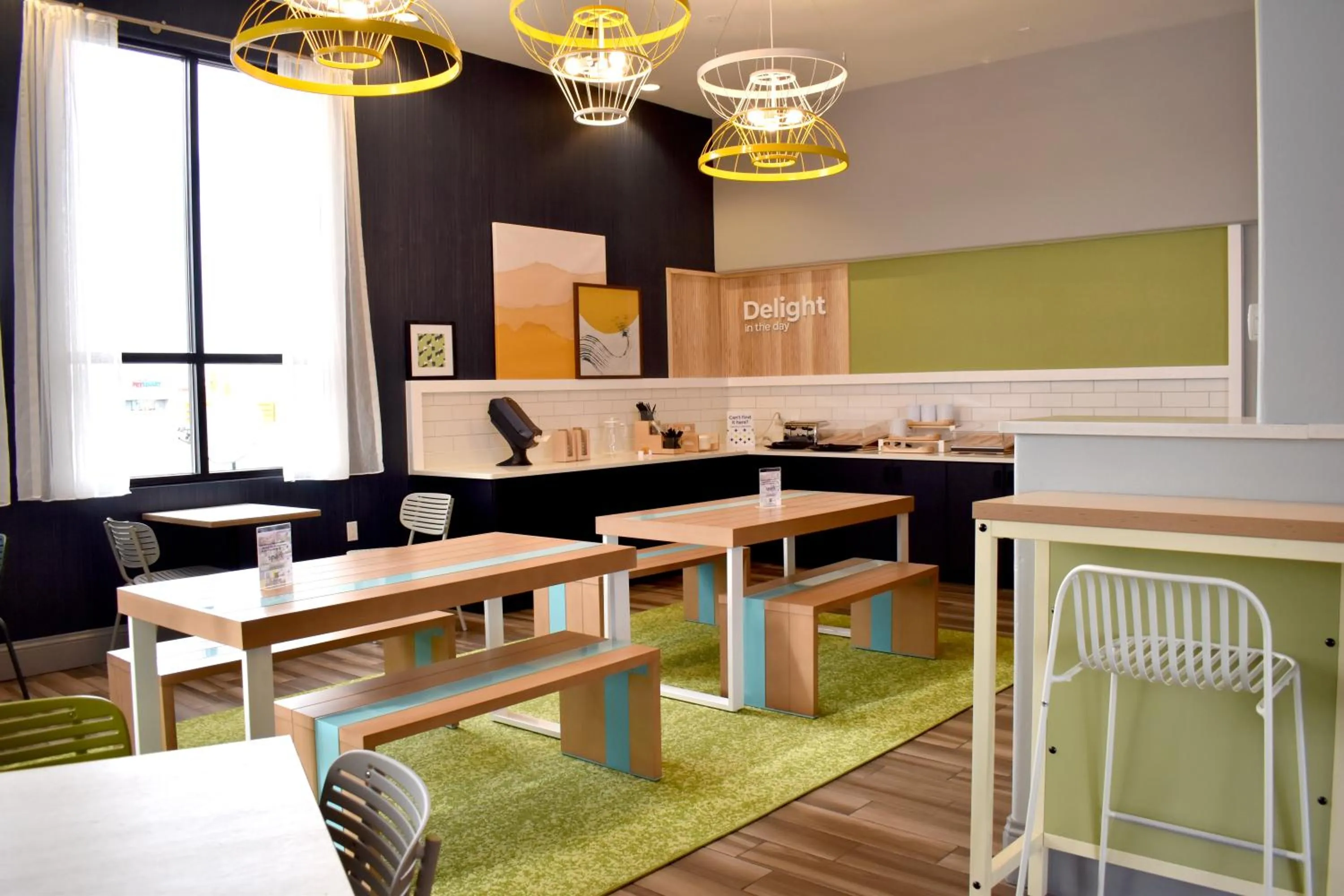 Breakfast in Spark By Hilton Albuquerque North I-25