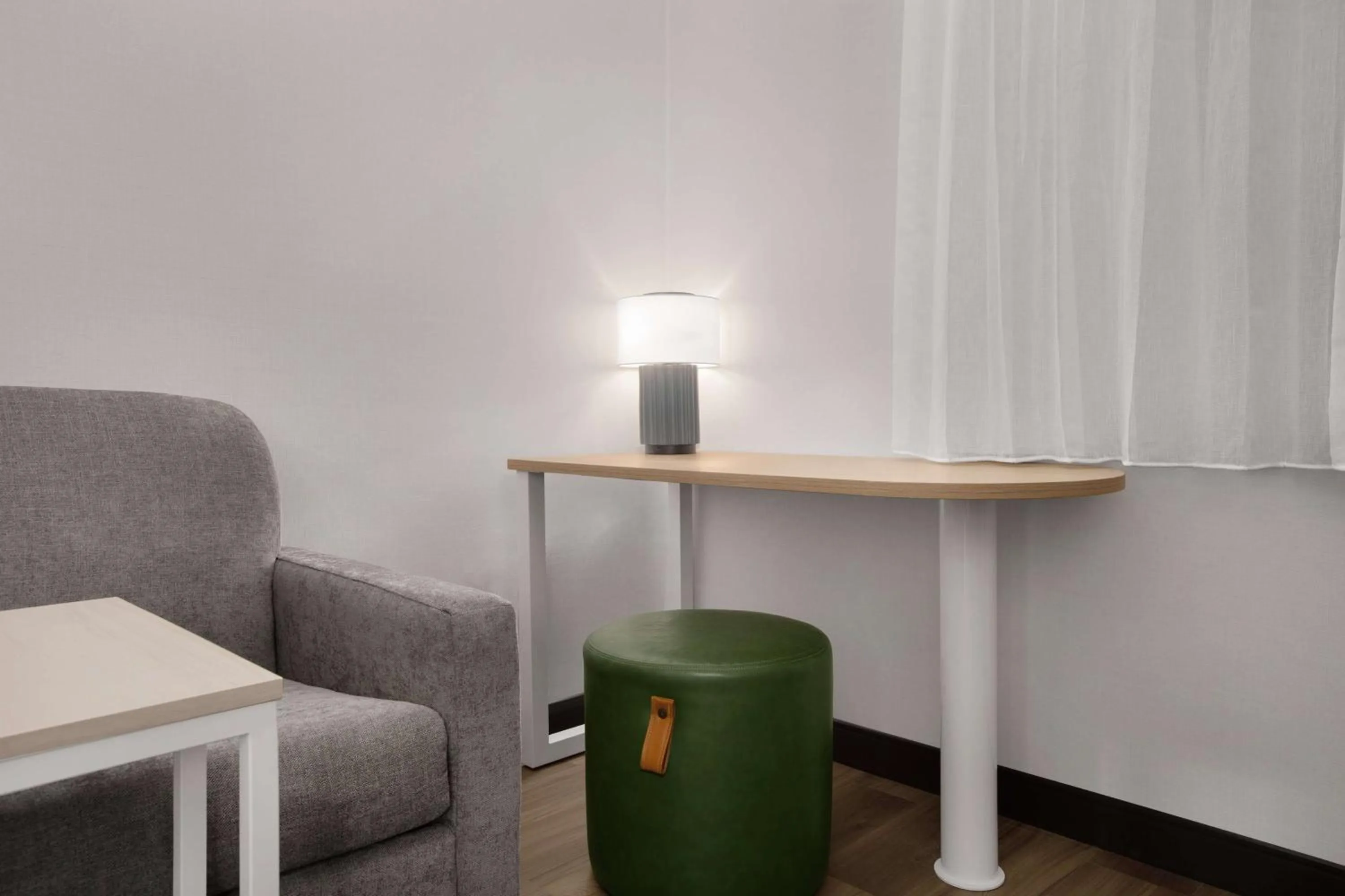 Living room in Best Western Plus Executive Suites Albuquerque