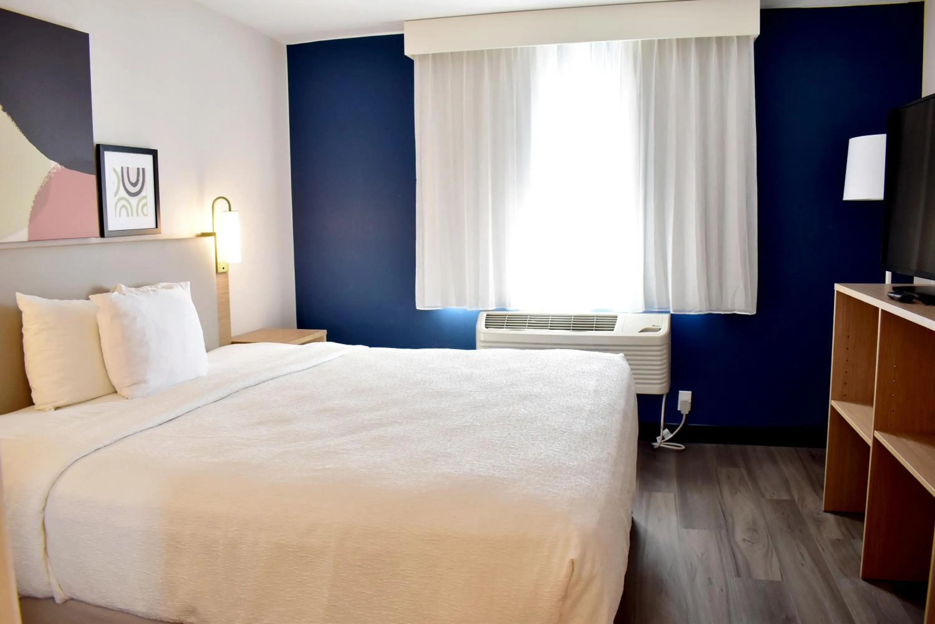 Bed in Spark By Hilton Albuquerque North I-25