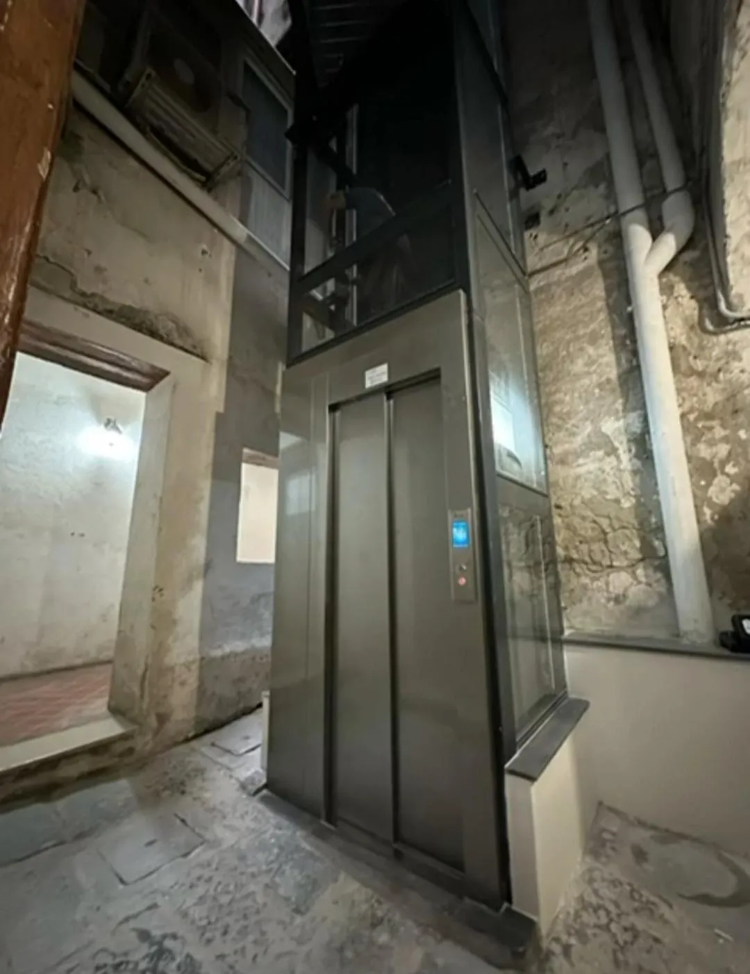 elevator in Gregorius Diamerisma panoramic terrace