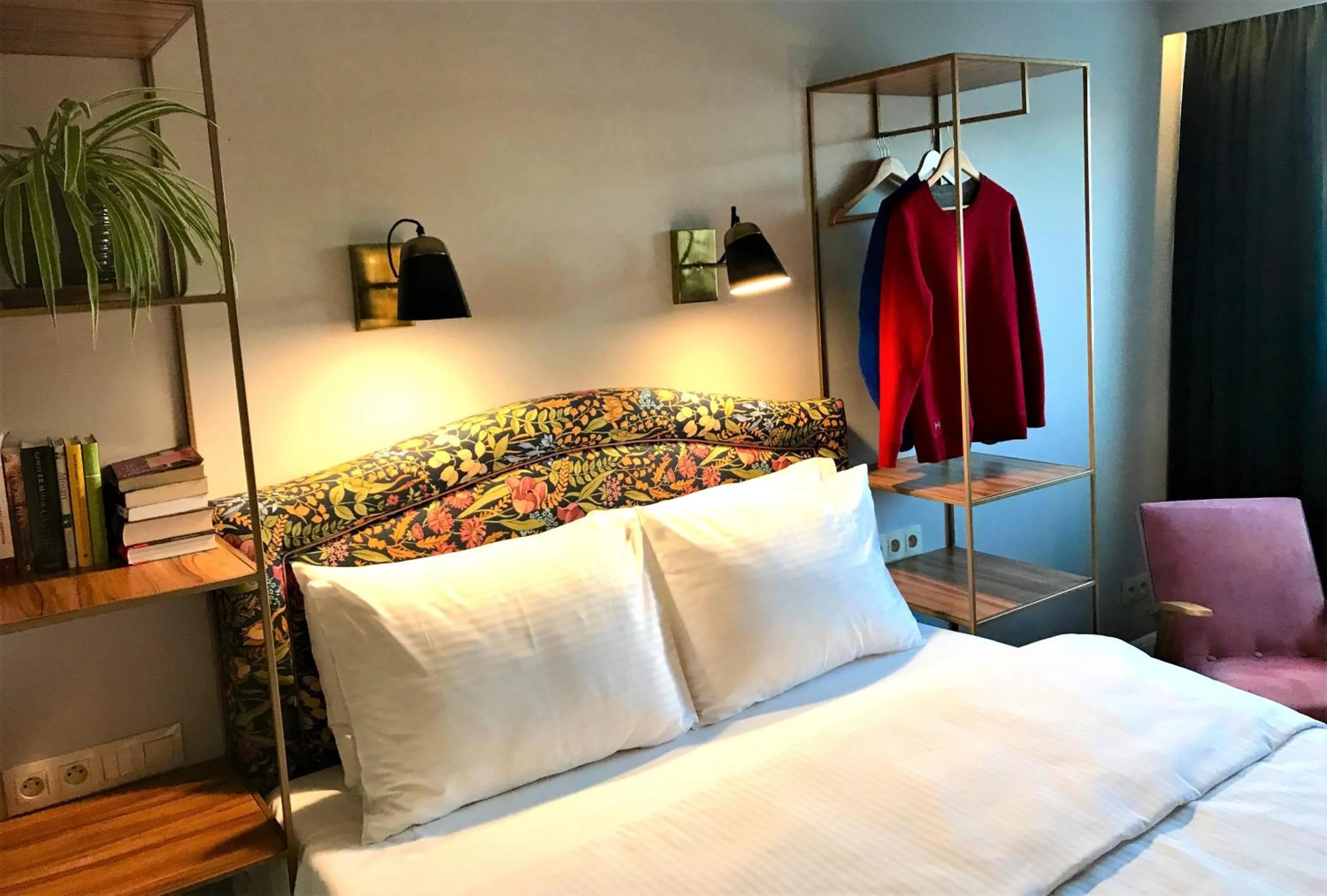 Bedroom, Bed in SLEEPWELL NOWY ŚWIAT - entrance from Ordynacka 14St, through the courtyard