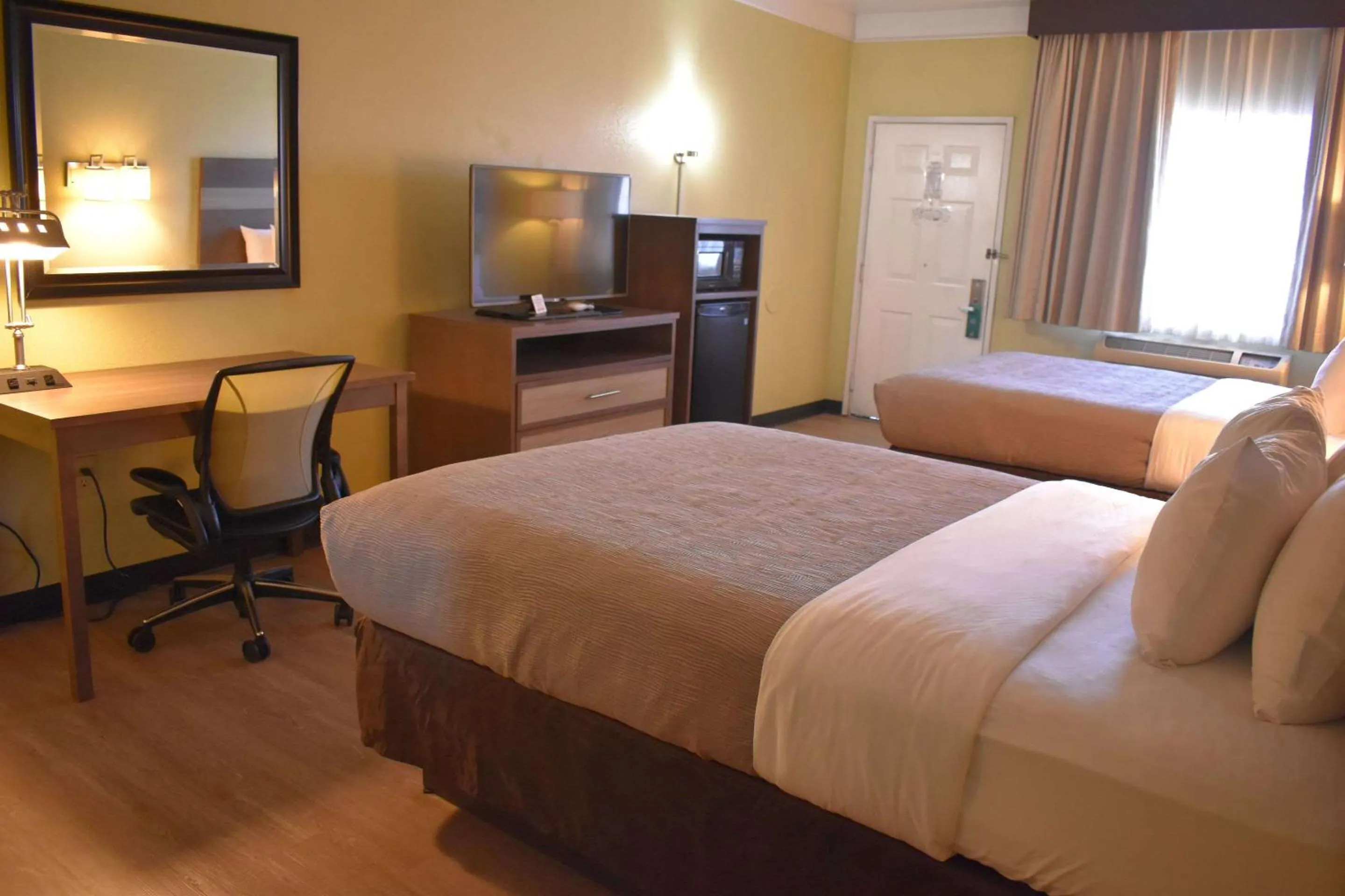 Bedroom, Bed in Quality Inn & Suites Gallup I-40 Exit 20