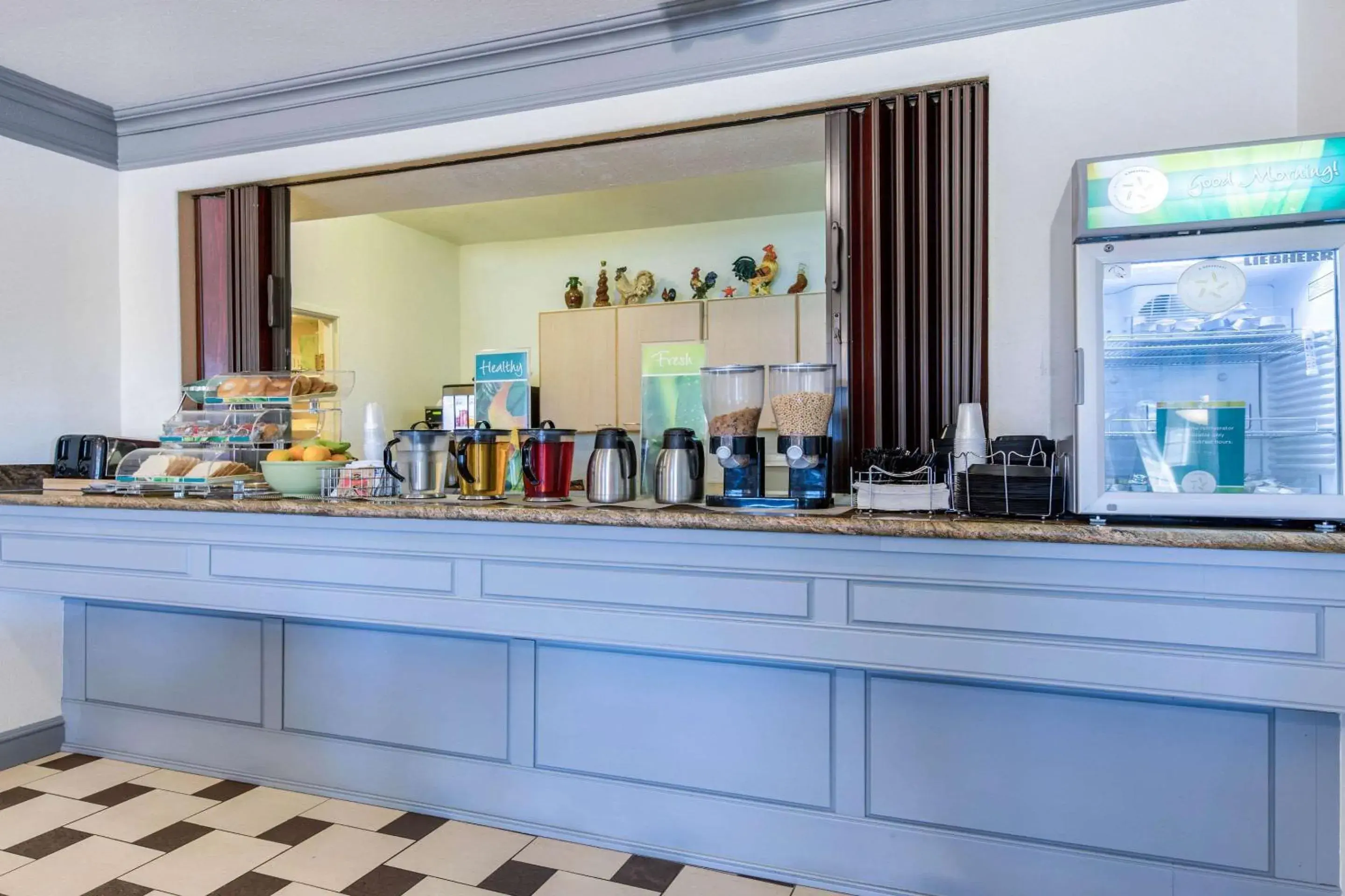 Breakfast in Quality Inn & Suites Gallup I-40 Exit 20 Breakfast in Quality Inn & Suites Gallup I-40 Exit 20