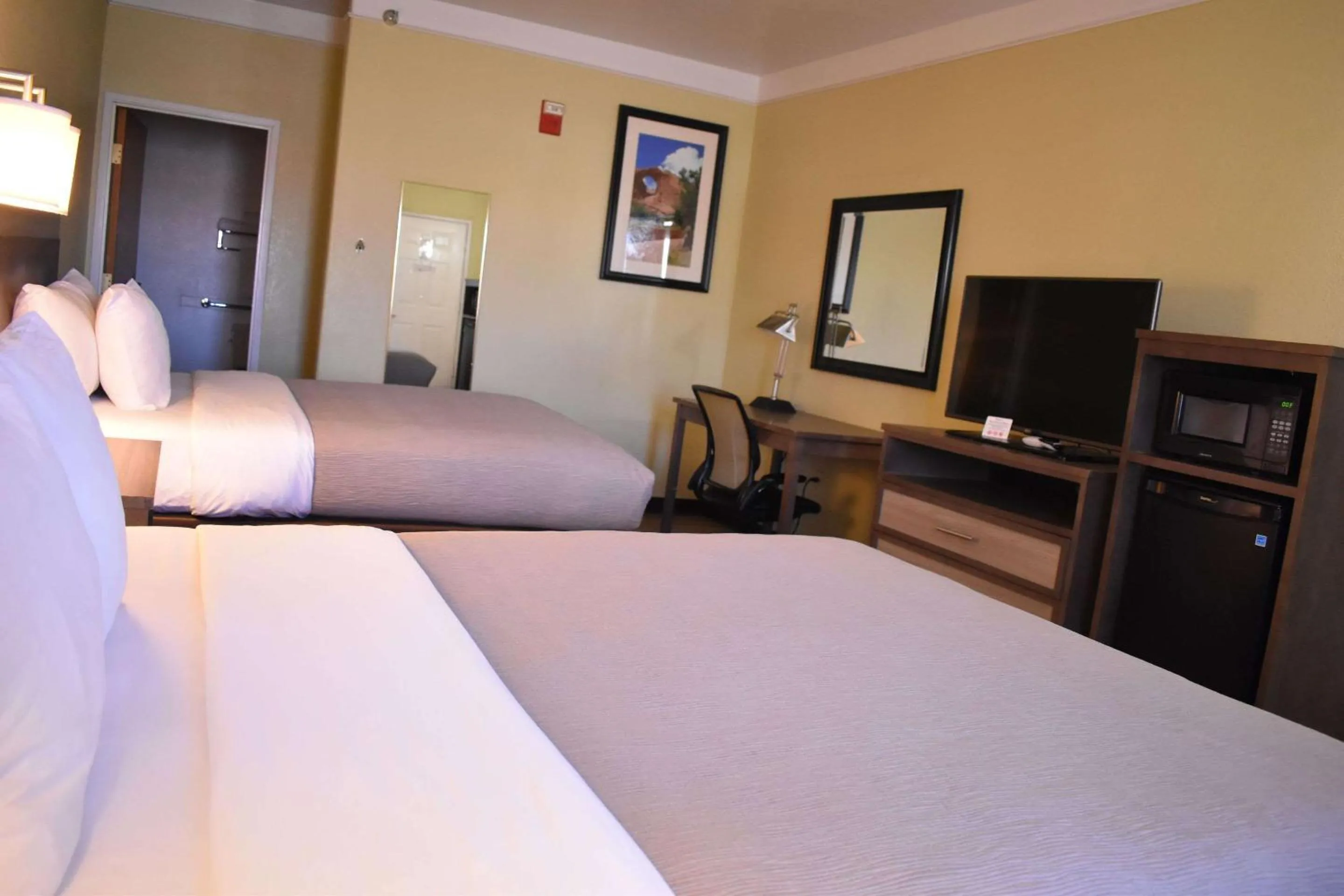 Bedroom, Bed in Quality Inn & Suites Gallup I-40 Exit 20